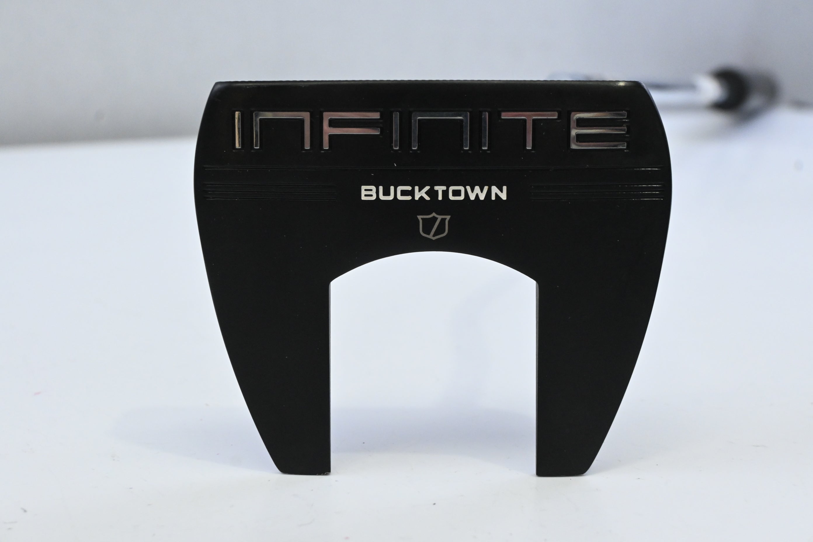 Wilson Infinite Bucktown 2024 Putter / 34 Inch