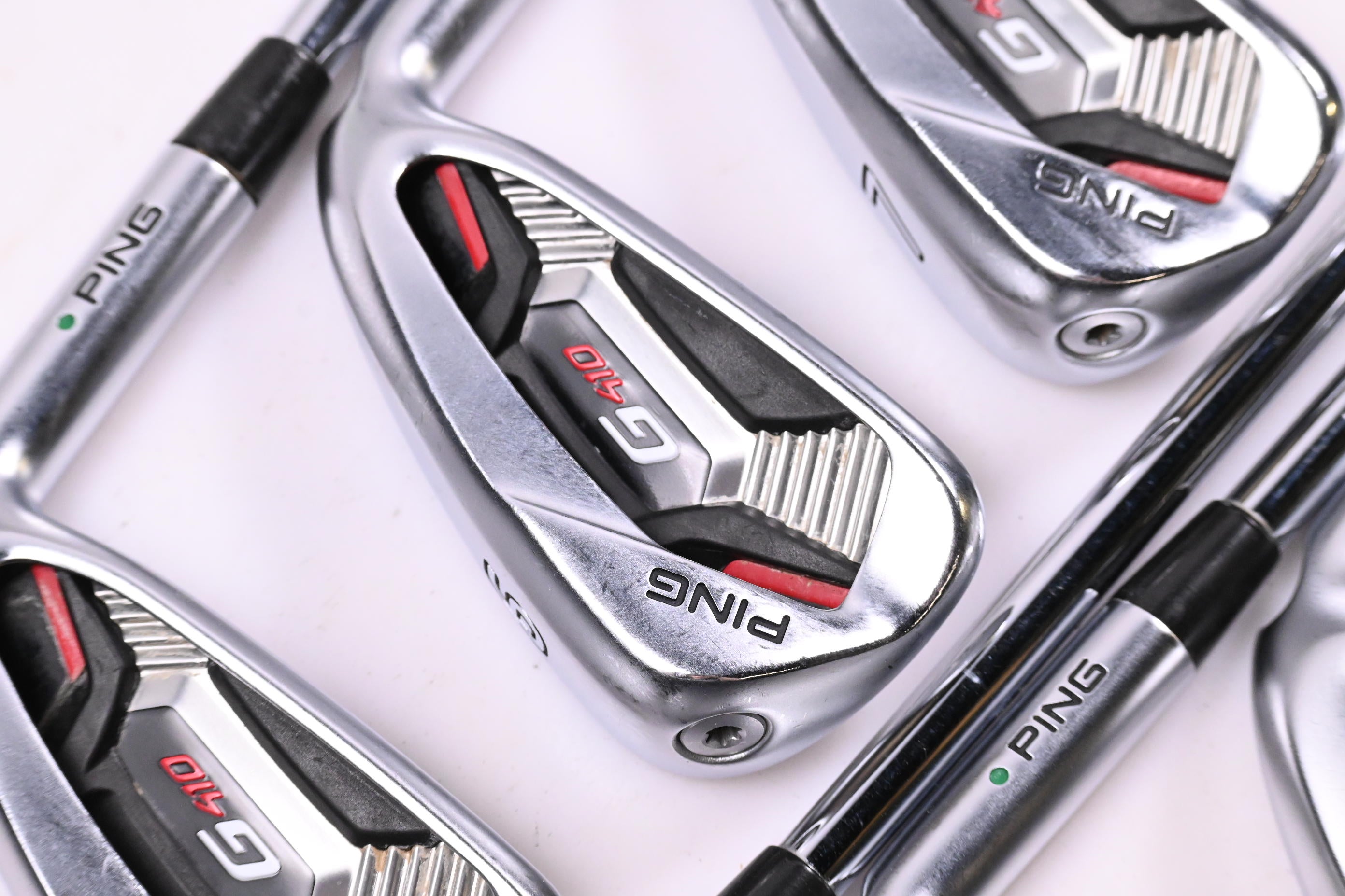 Ping G410 Irons / 5-PW+SW / Green Dot / Regular Flex Ping AWT 2.0 Shafts