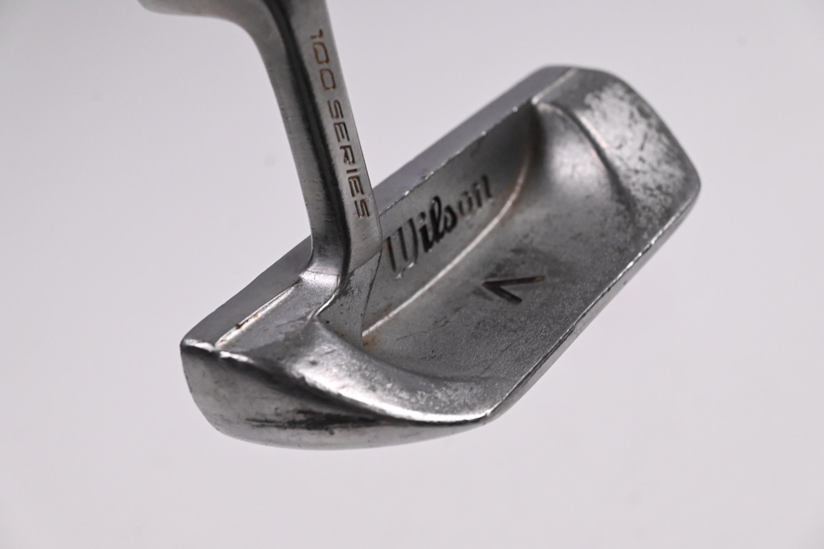 Wilson Deep Red Putter / 34.5 Inch
