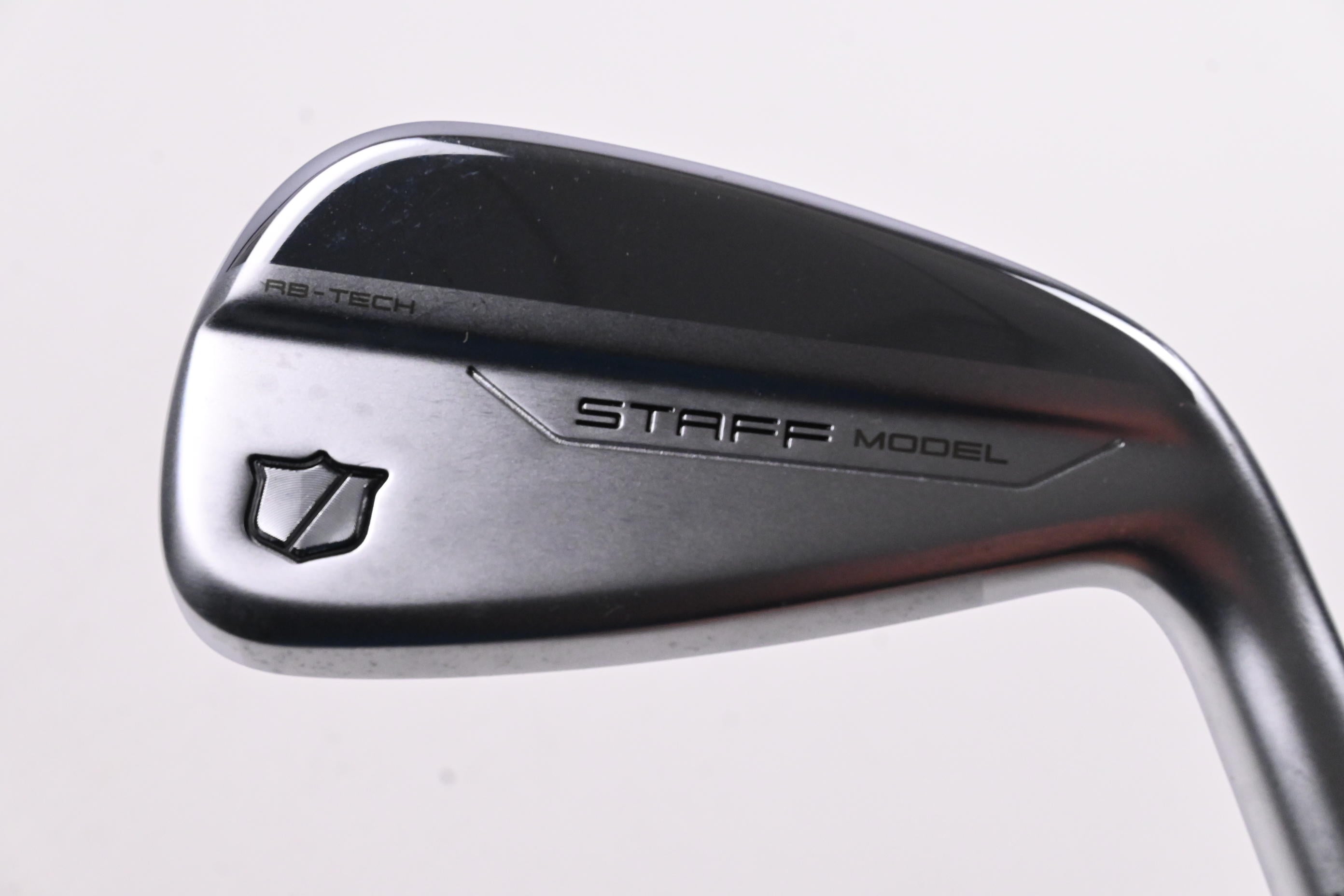 Wilson Model RB #2 Iron / 18 Degree / Stiff Flex Project X HZRDUS Black 90 Shaft
