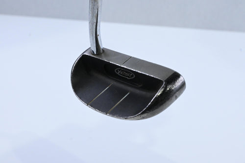 Yes! C-Groove Marilyn Putter / 34 Inch