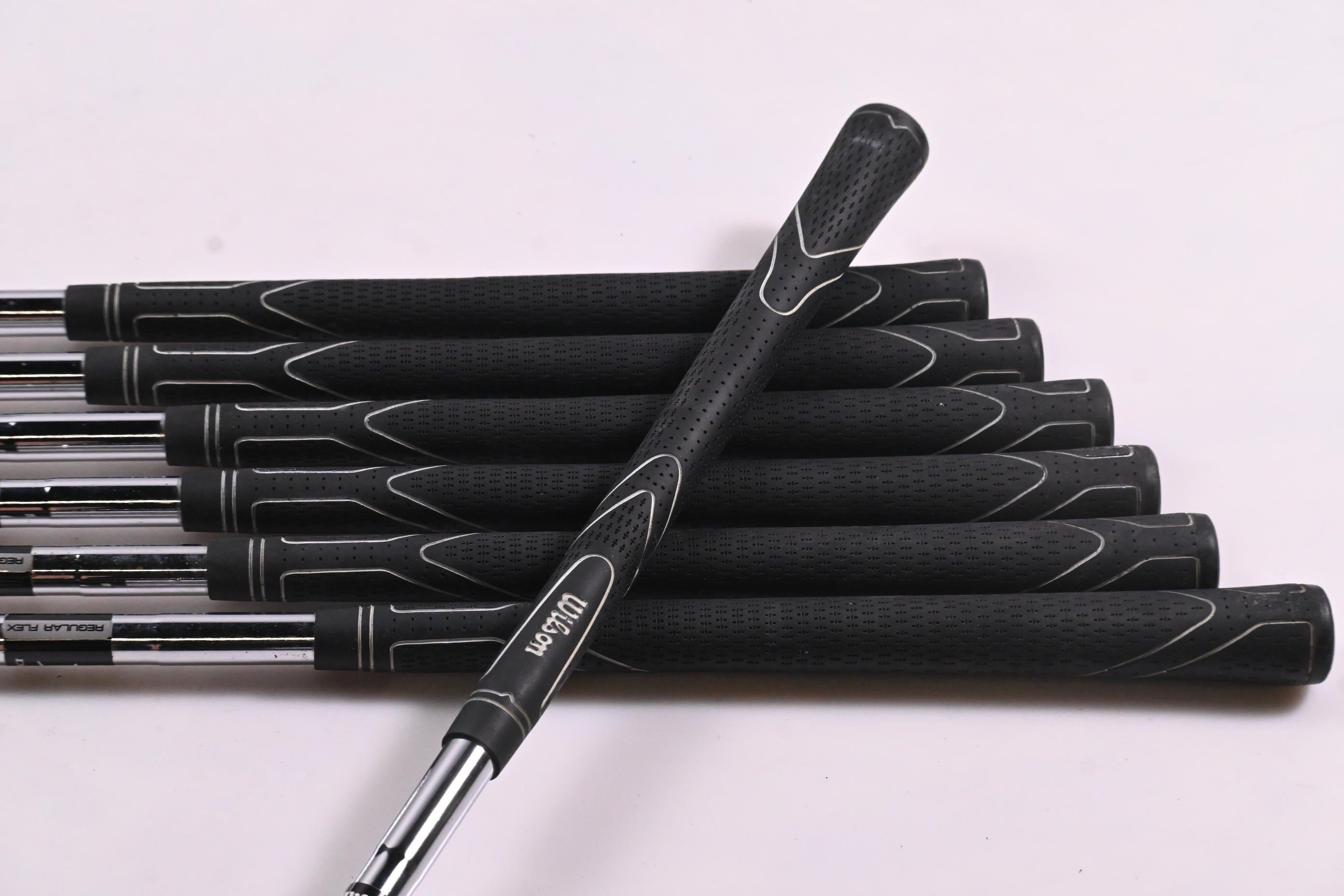 Wilson Deep Red Irons / 5-PW+SW / Regular Flex Wilson Shafts