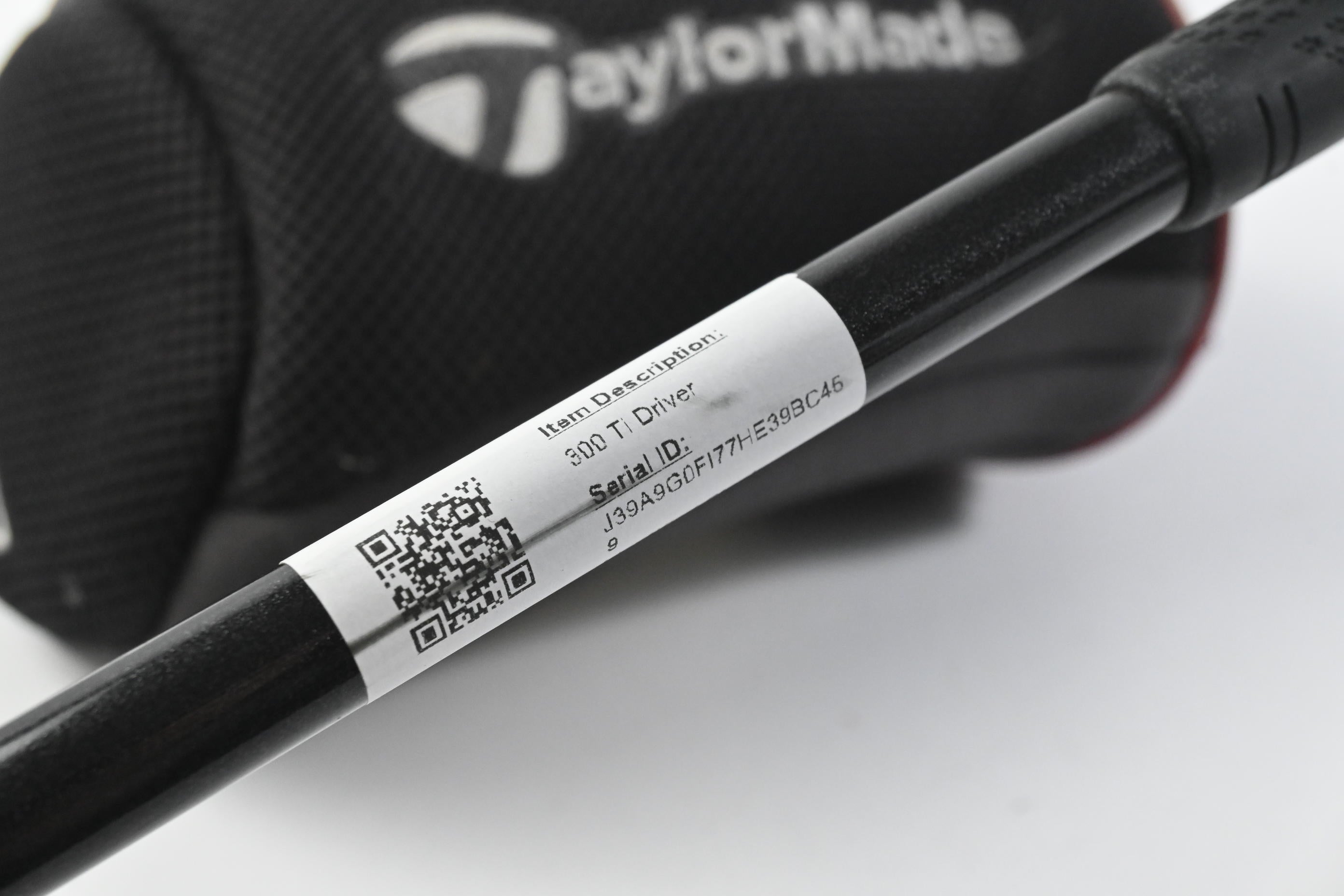 Taylormade 300 Ti Driver / 9.5 Degree / Regular Flex Grafalloy ProLite 35 Shaft