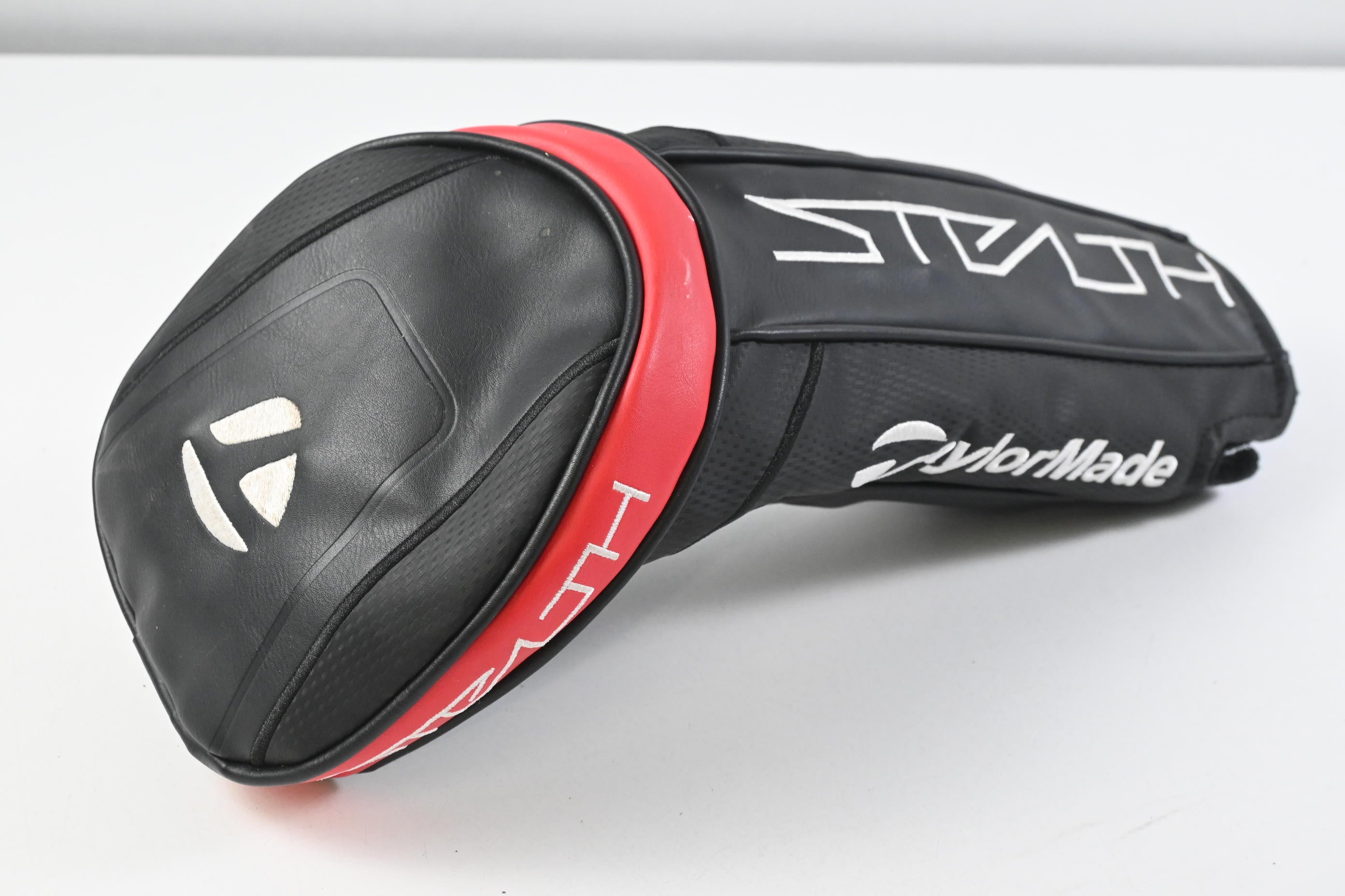 Taylormade Stealth Plus Driver / 9 Degree / Regular Flex Fujikura Ventus TR Red