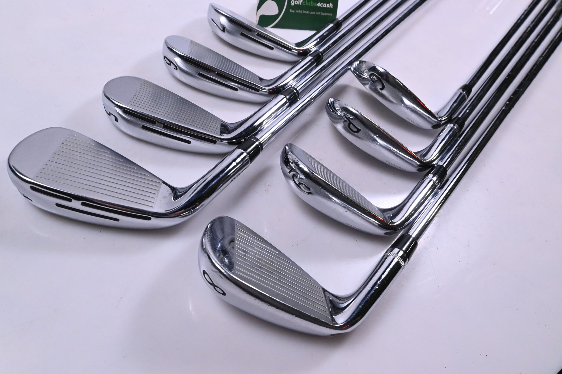 Wilson D9 Forged Irons / 4-PW+GW / Uniflex KBS MAX Ultralite Shafts