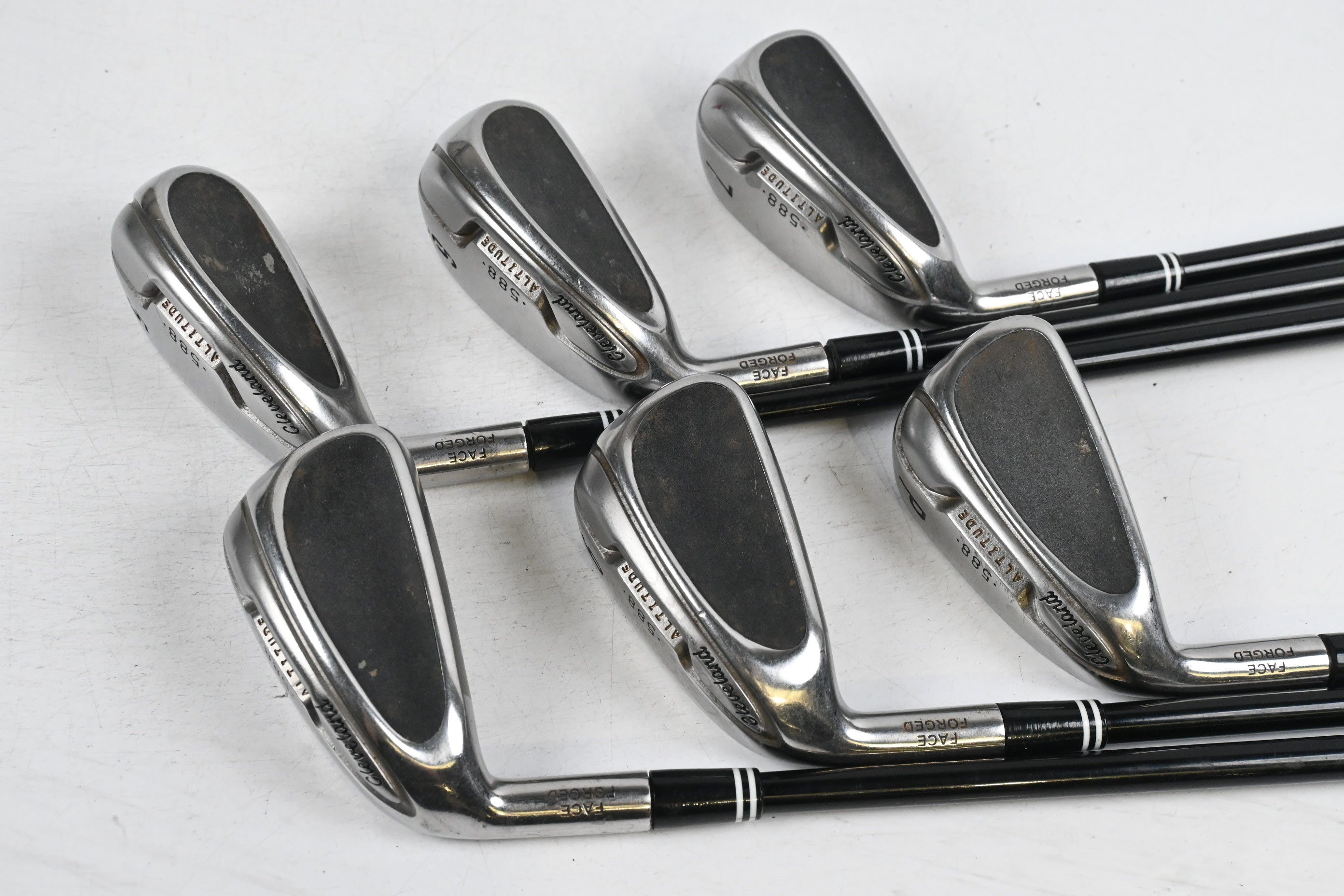 Left Hand Cleveland 588 Altitude Irons / 5-PW / Regular Flex UST Moonlite 55