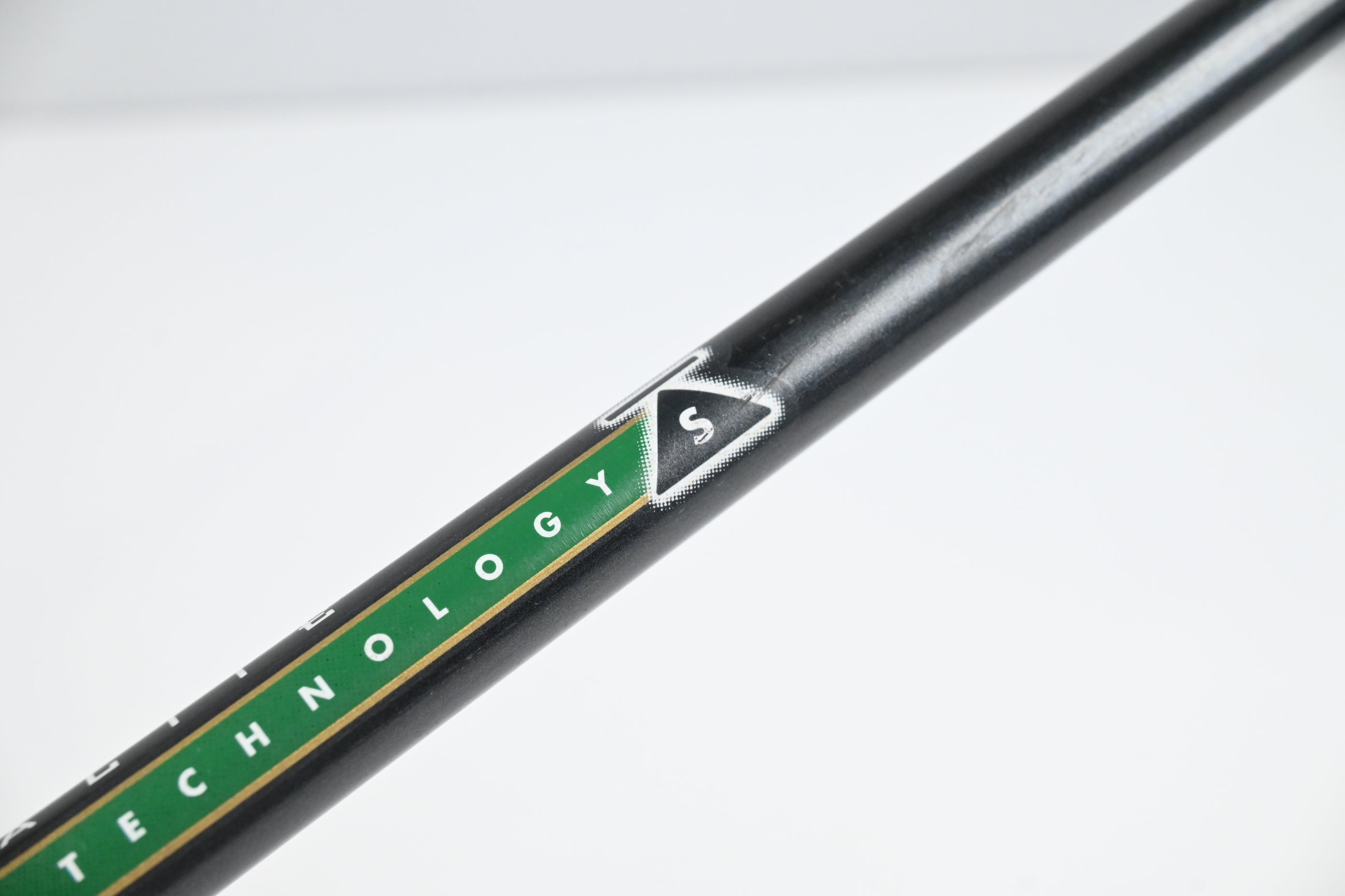 Titleist 975 D Driver / 8.5 Degree / Stiff Flex Titleist Ultralite Shaft