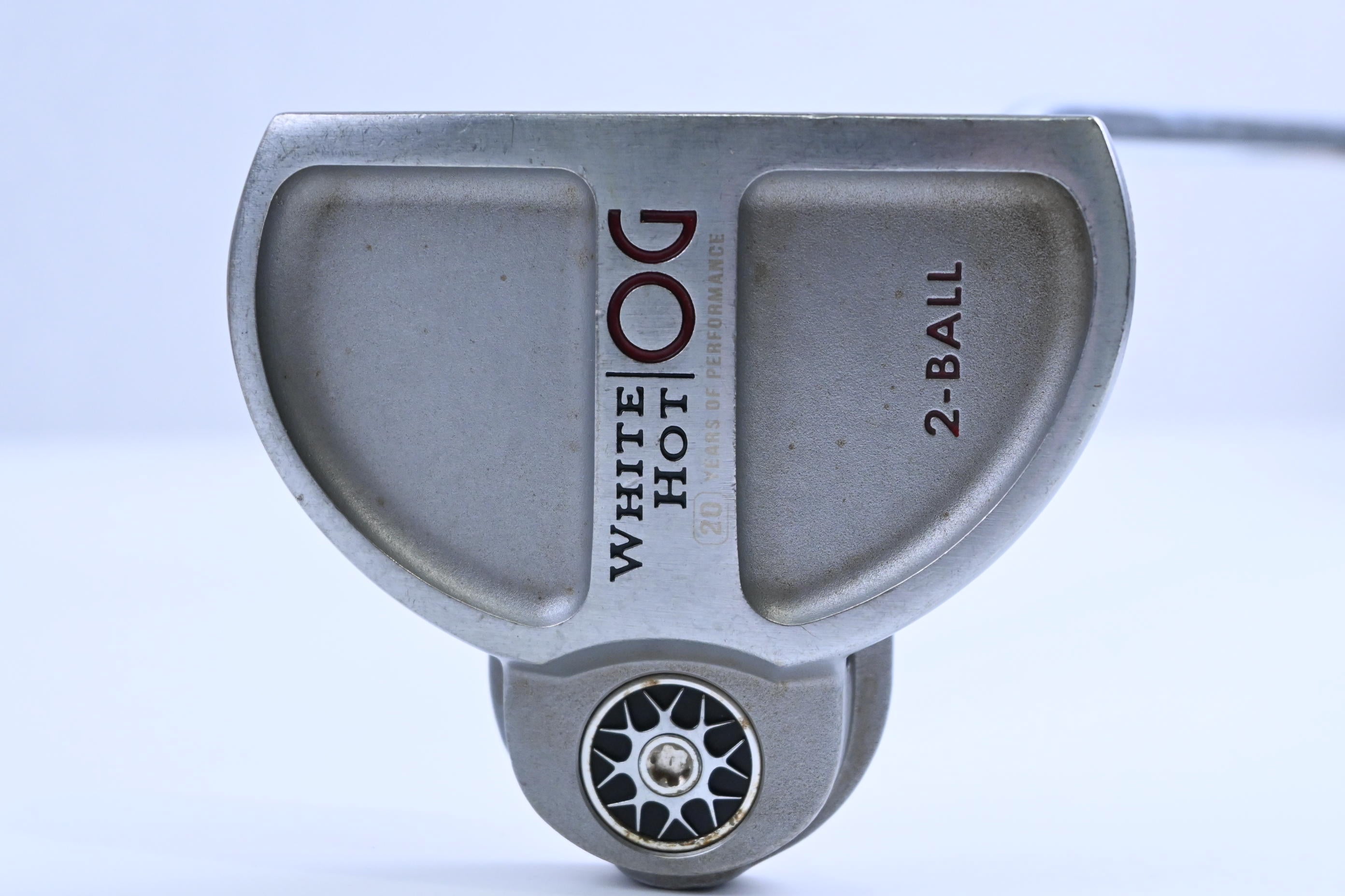 Odyssey White Hot OG 2021 2-Ball Putter / 34 Inch