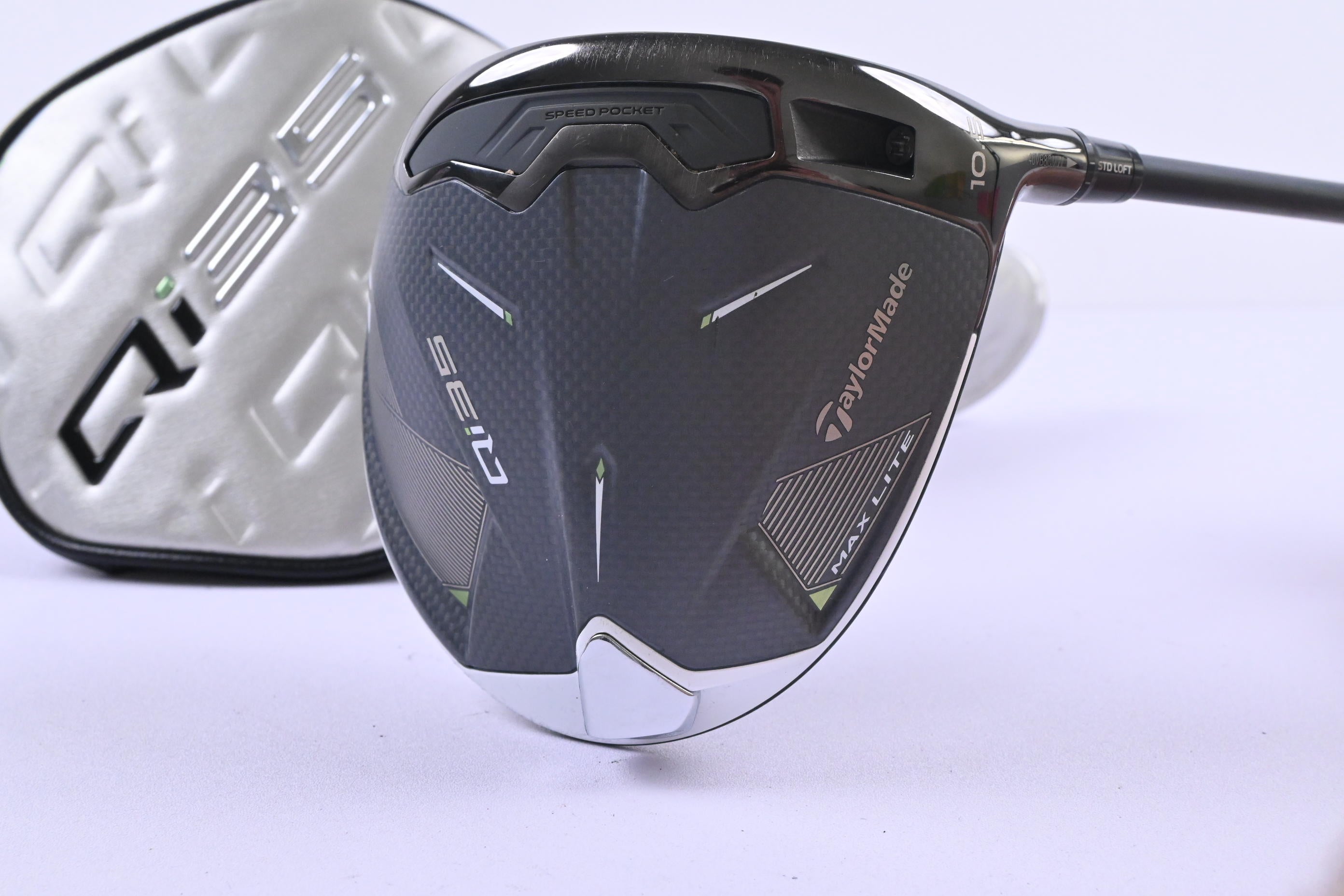 Taylormade Qi35 Max Lite Driver / 10.5 Degree / Stiff Flex Kai'Li Dark Waves 60