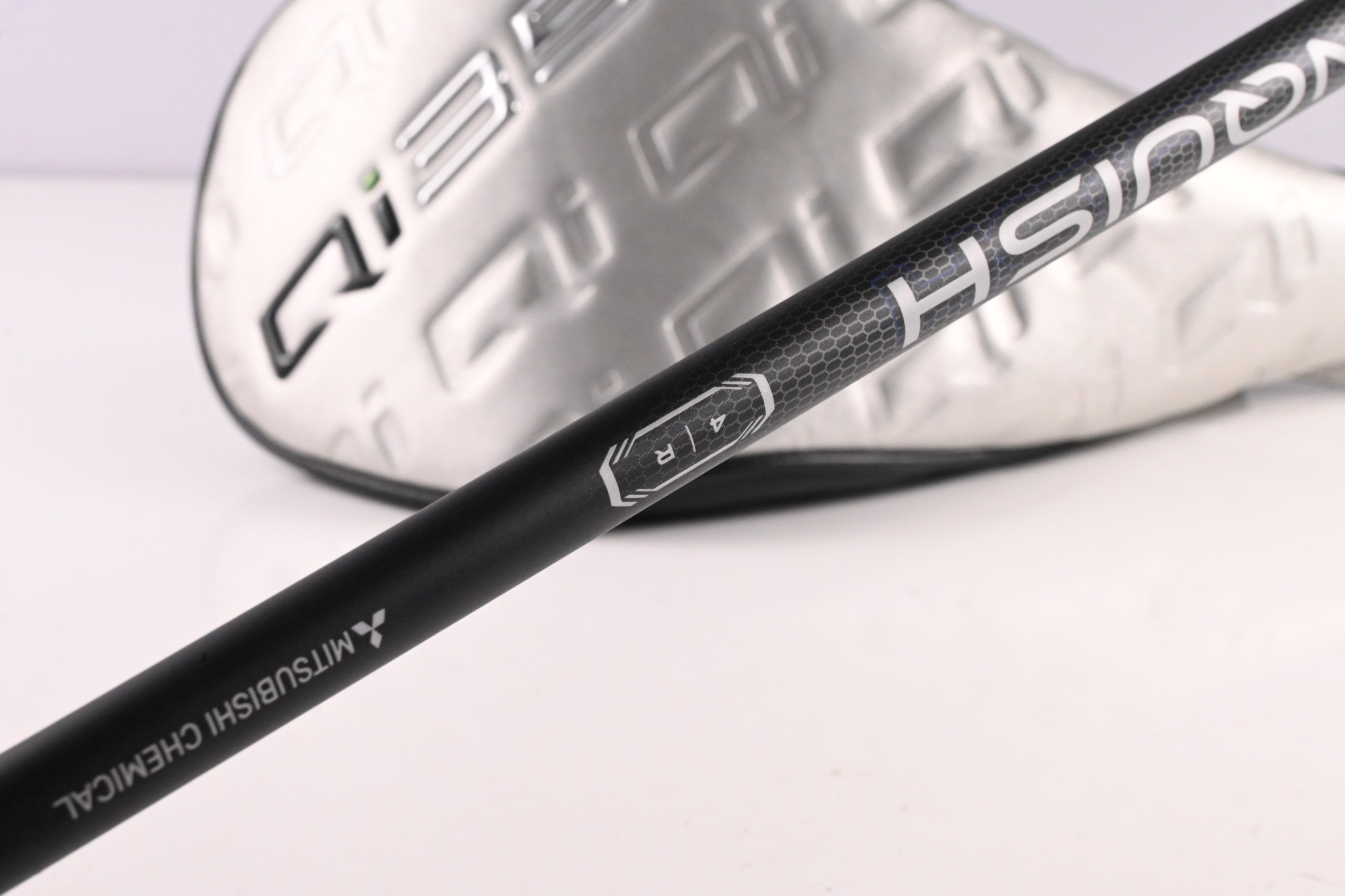 Taylormade Qi35 Max Lite Driver / 10.5 Degree / Regular Flex Vanquish 4 Shaft