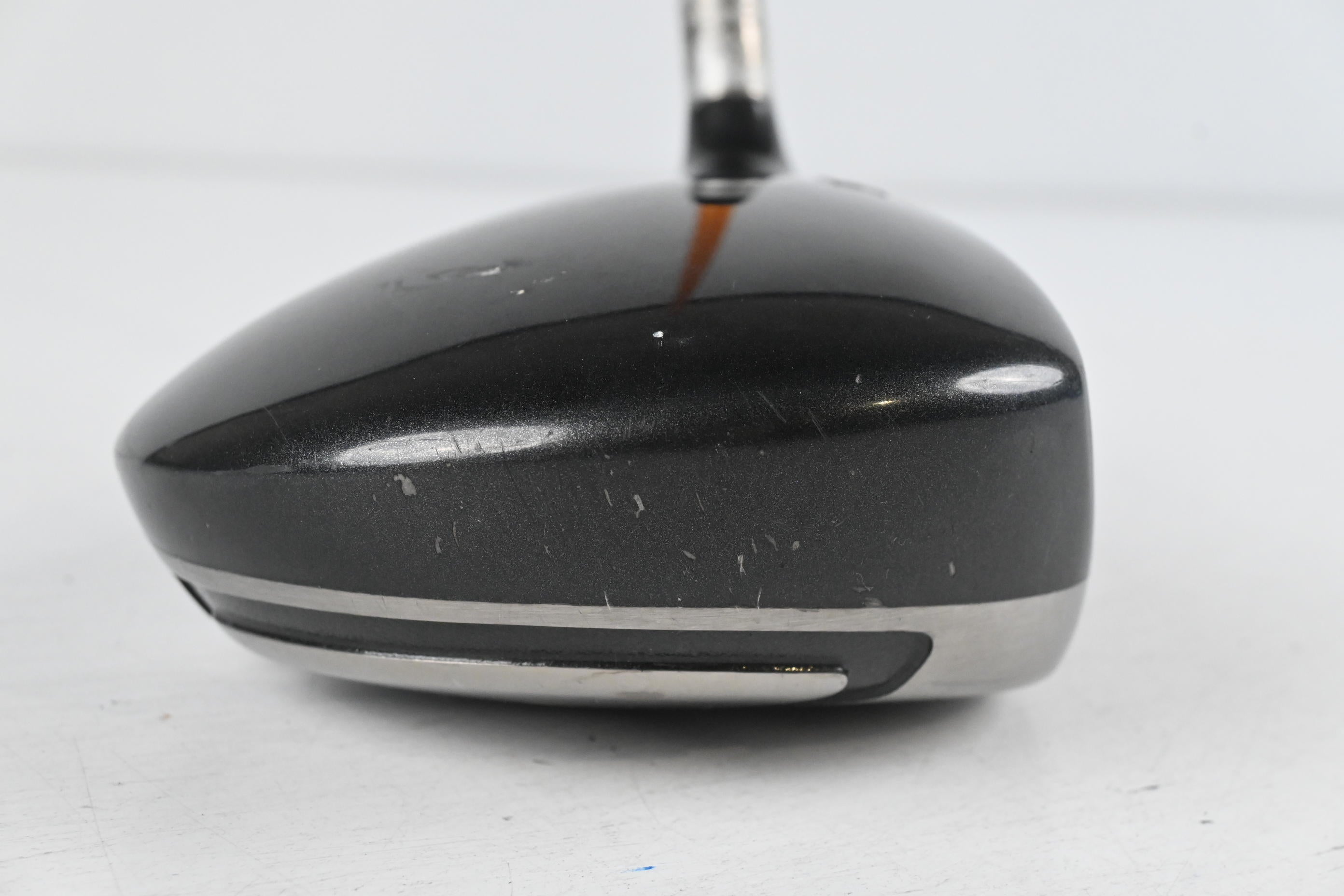Titleist 905 R Driver / 10.5 Degree / Stiff Flex UST Mamiya Proforce V2 Shaft