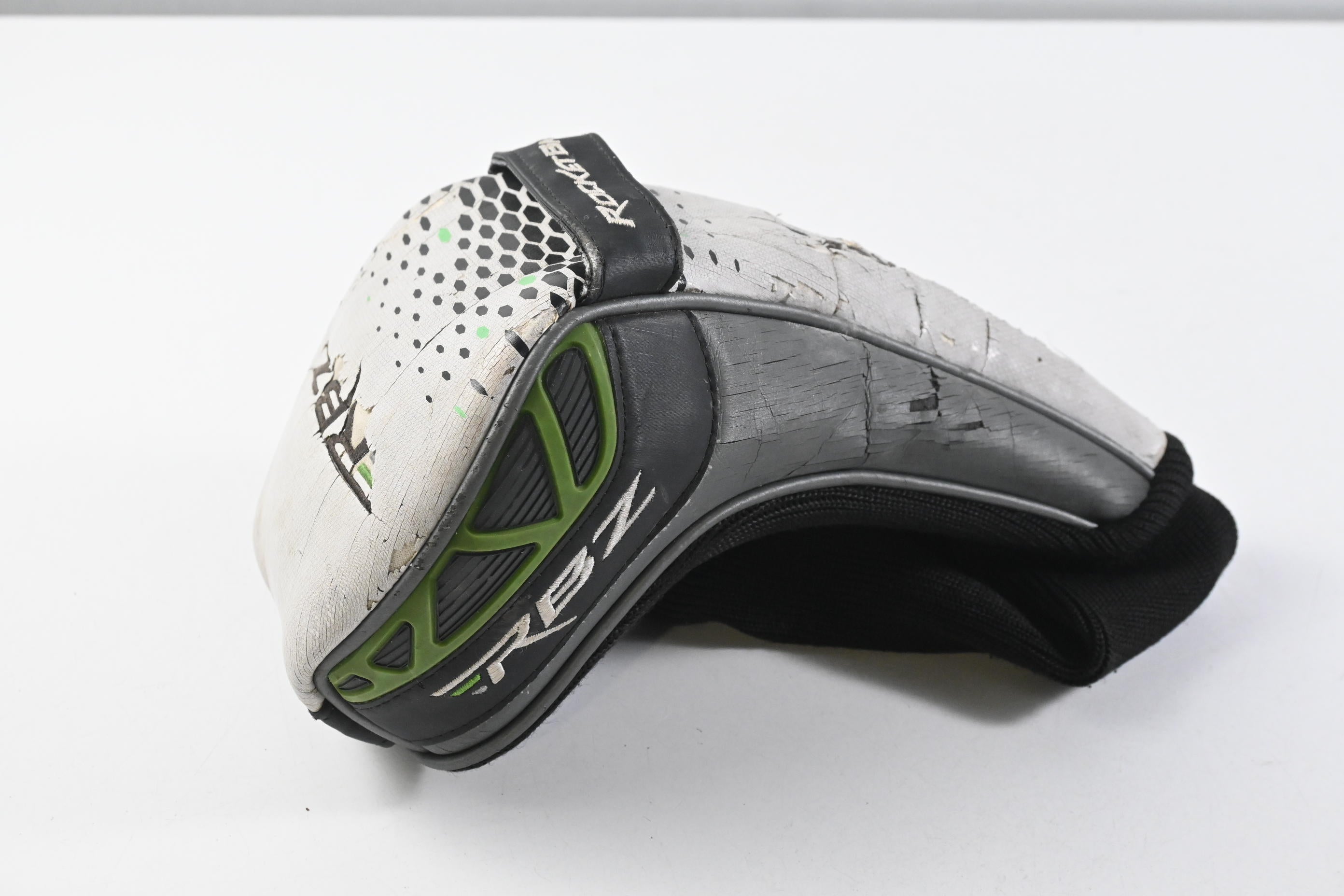 Taylormade RBZ Driver / 10.5 Degree / Regular Flex Matrix Ozik Xcon-5 Shaft