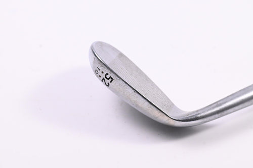 Cleveland 588 RTX Gap Wedge / 52 Degree / Wedge Flex Dynamic Gold Shaft