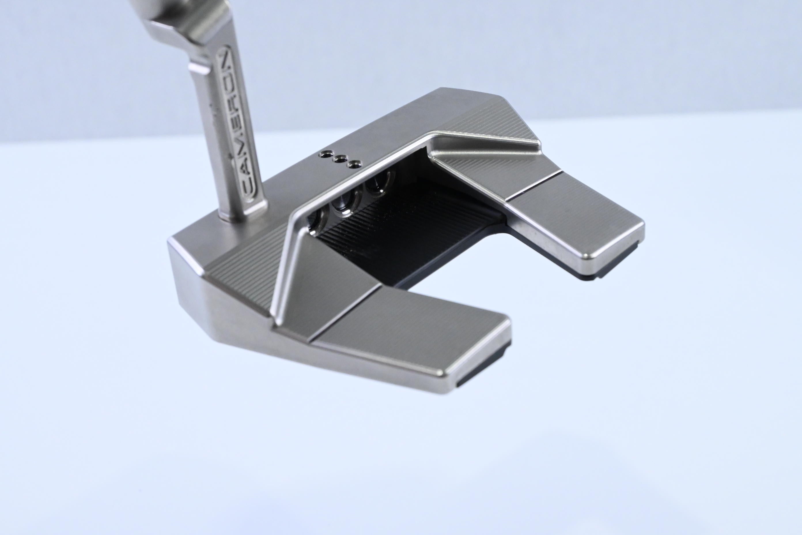 Scotty Cameron 2024 Phantom 5.2 Putter / 34 Inch
