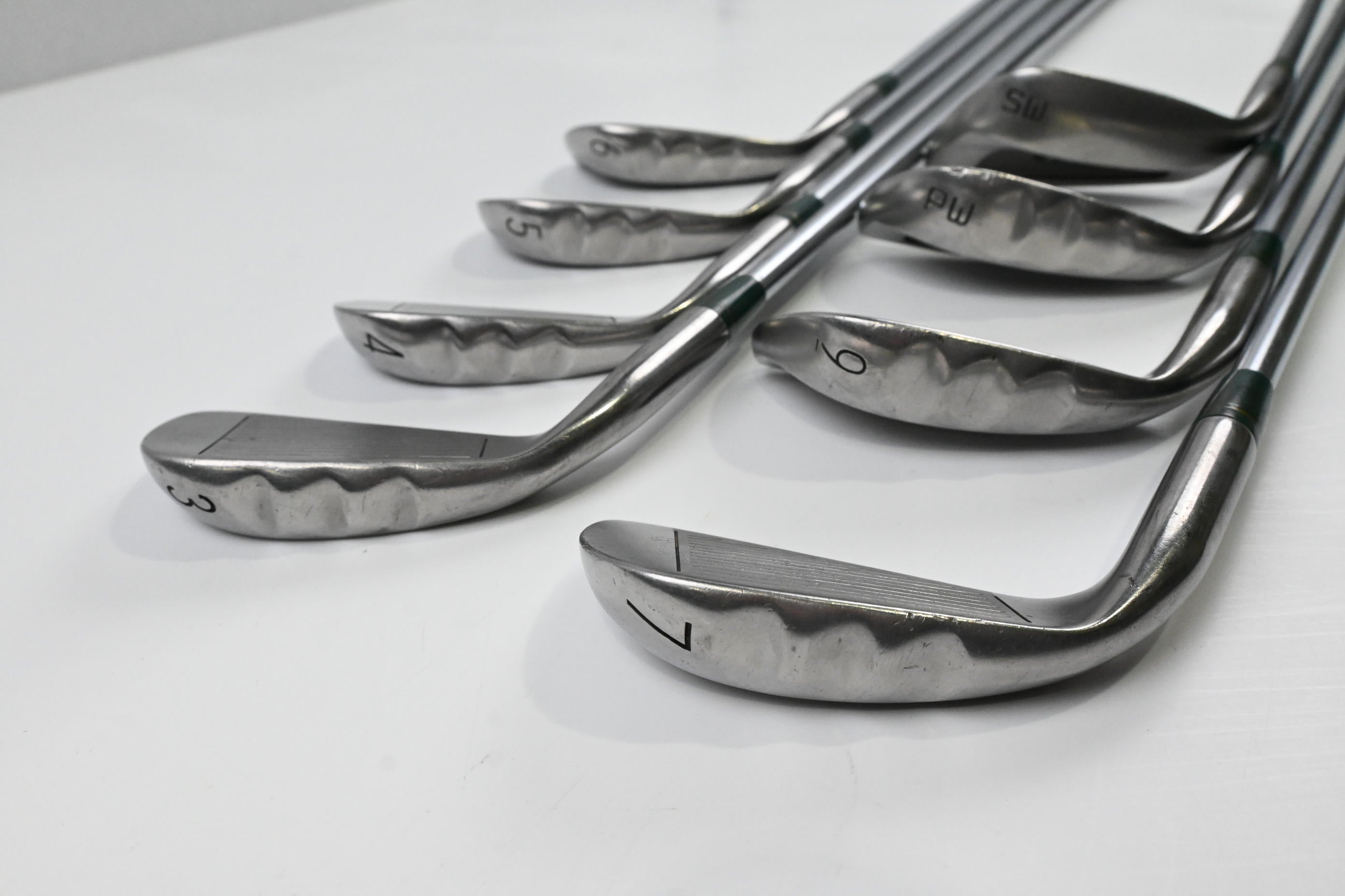 Maruman Tap Irons / 3-PW+SW / Regular Flex TR-BL Shafts / Missing #8 Iron