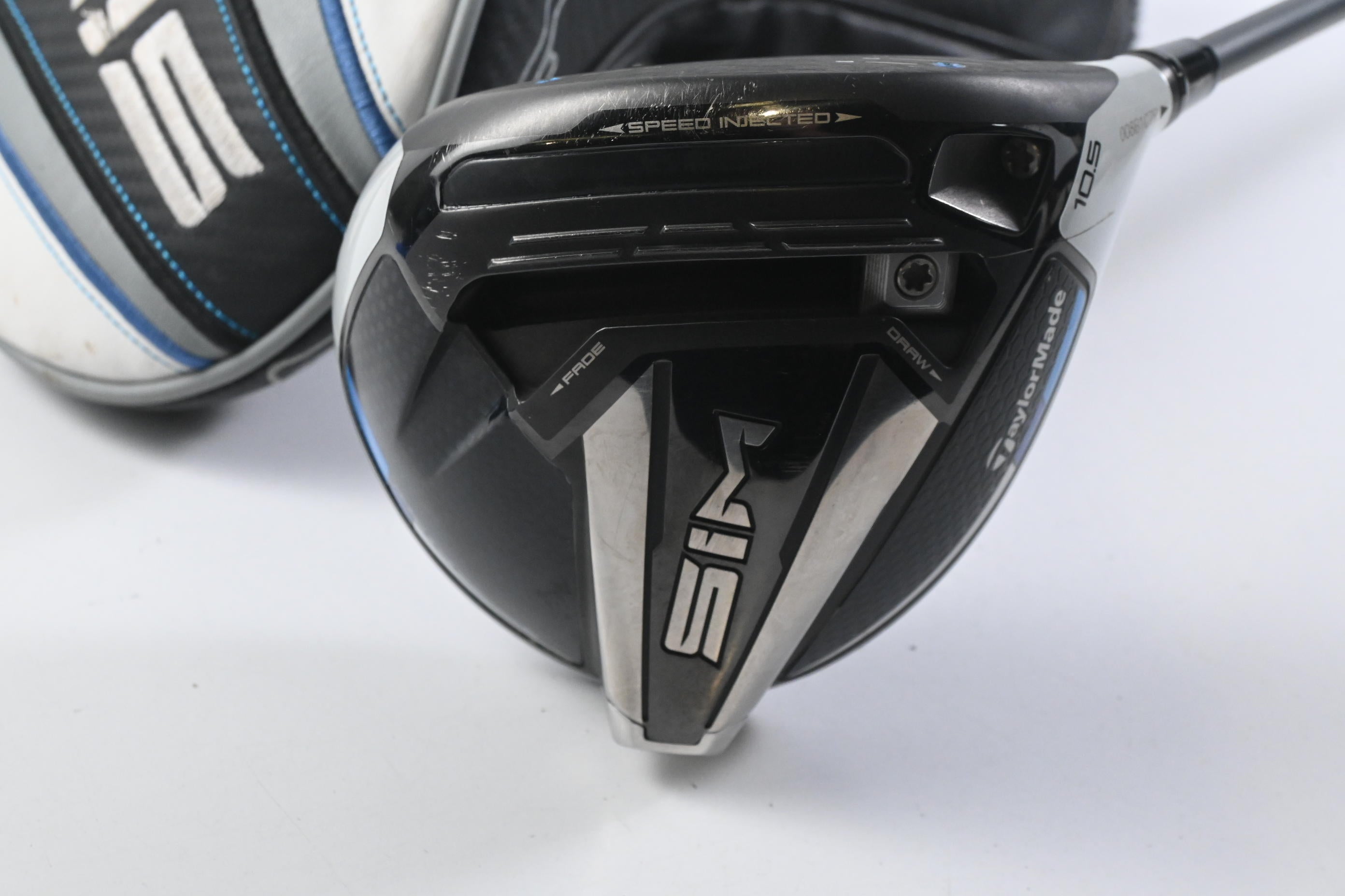 Taylormade SIM Driver / 10.5 Degree / Stiff Flex Hzrdus Smoke Green 70 Shaft