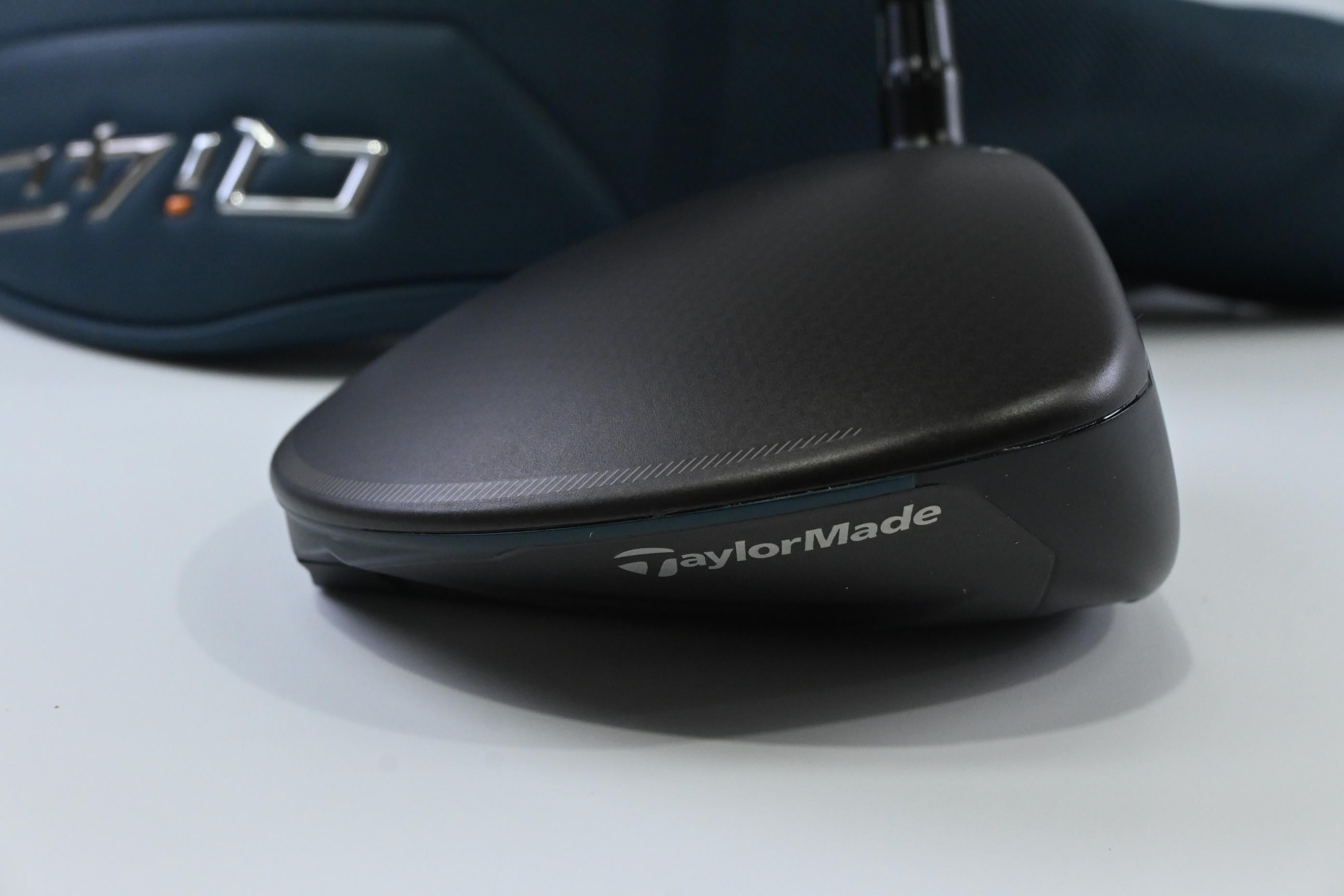Taylormade Qi4D Max Driver / 12 Degree / Stiff Flex REAX White 60 Shaft