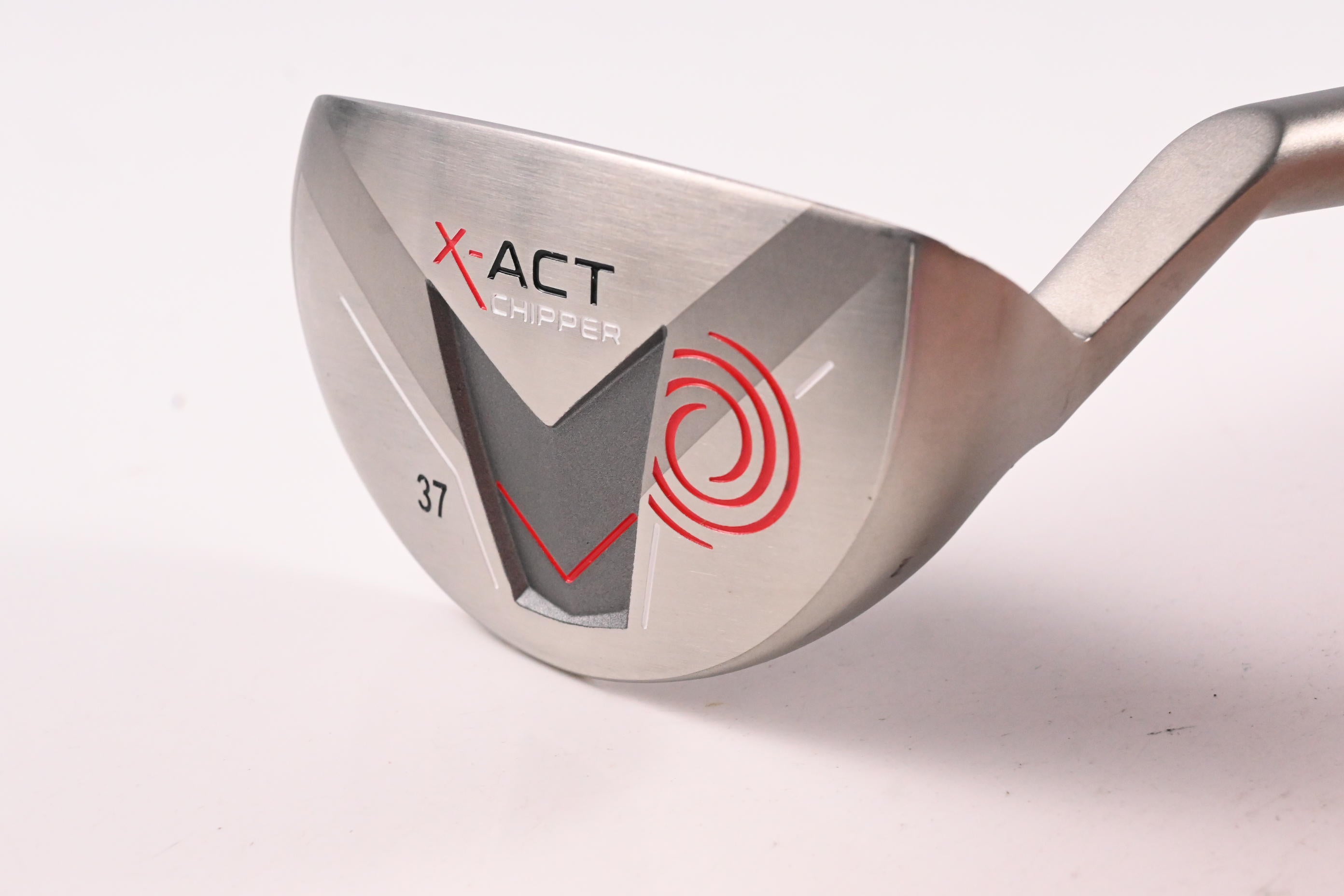 Odyssey X-Act 2021 Chipper / 37 Degree / 35 Inch