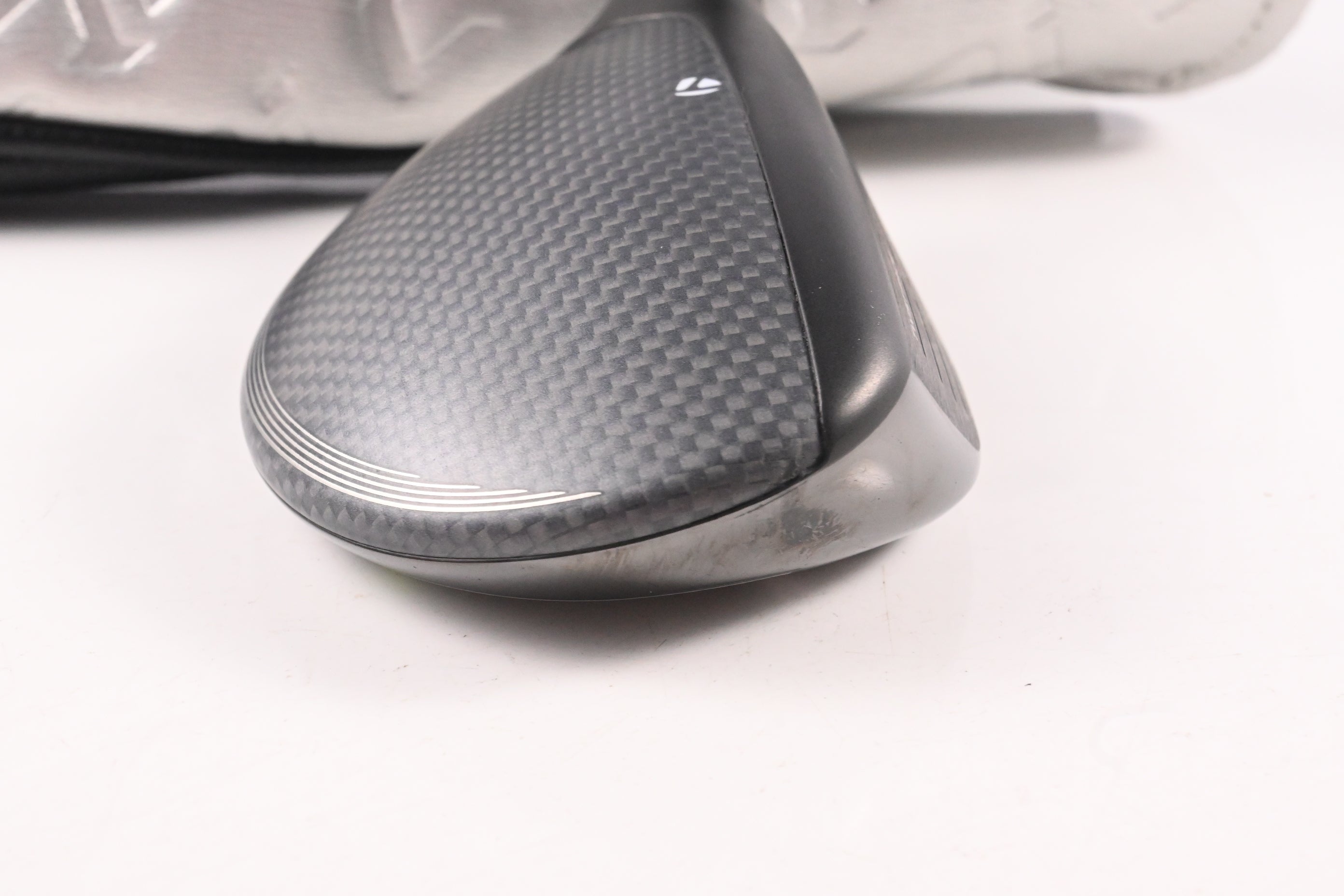 Taylormade Qi35 Max Lite #5 Hybrid / 27 Degree / Senior Flex Vanquish 5 Shaft