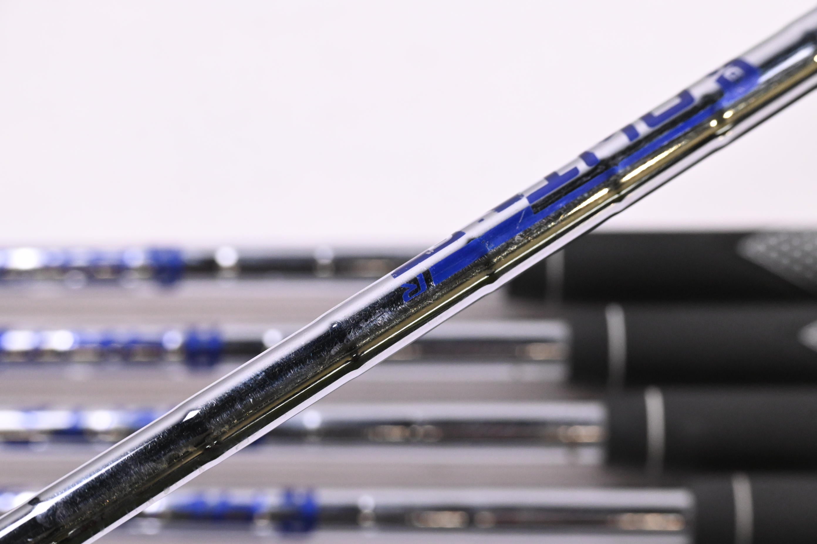 Ping G Series Irons / 5-PW / Red Dot / Regular Flex Ping AWT 2.0 Shafts