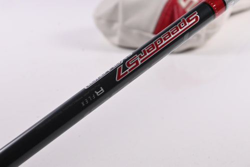 Taylormade R15 Black Driver / 10.5 Degree / Regular Flex Speeder57 Shaft