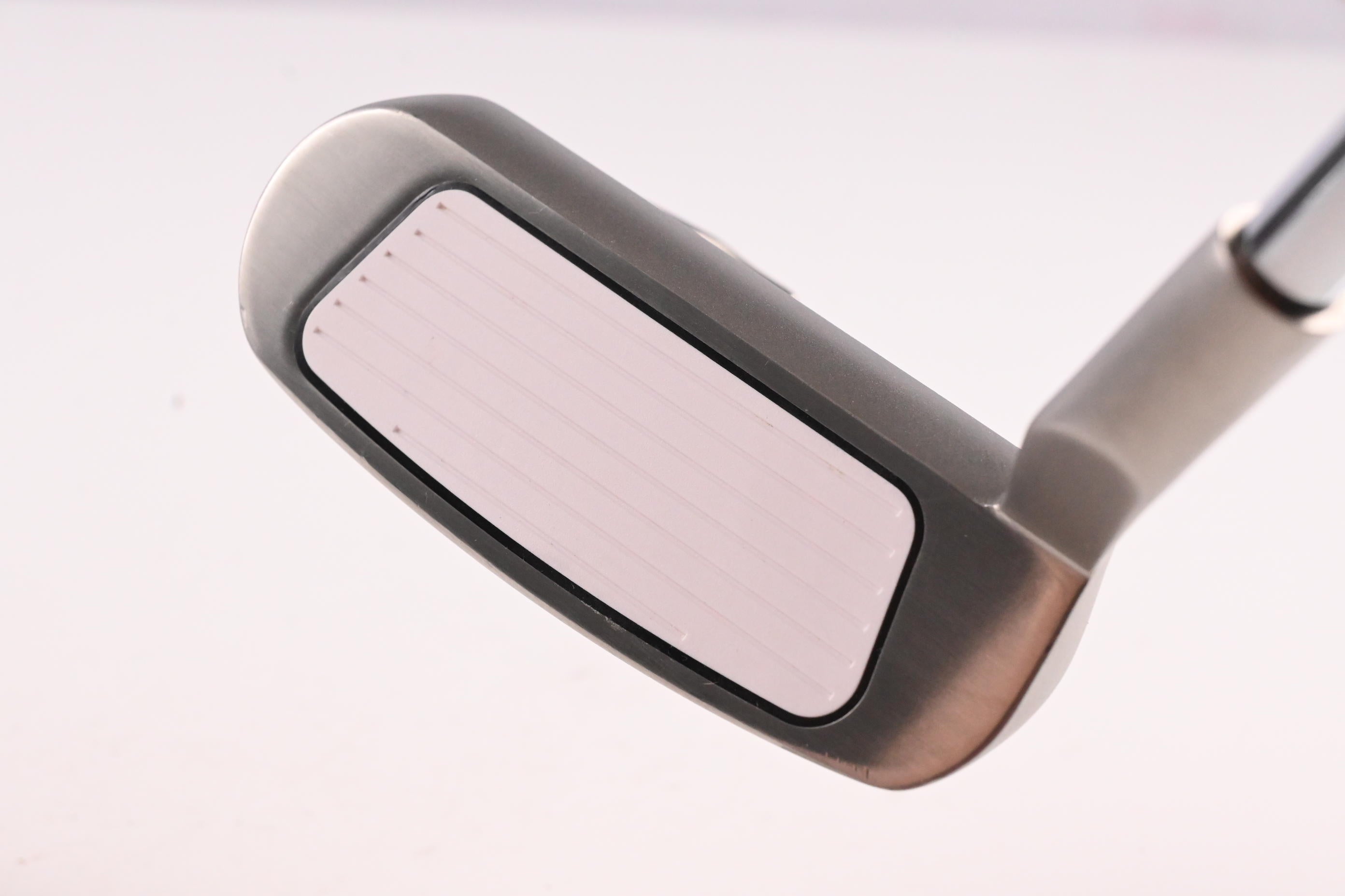 Odyssey X-Act 2021 Chipper / 37 Degree / 35 Inch