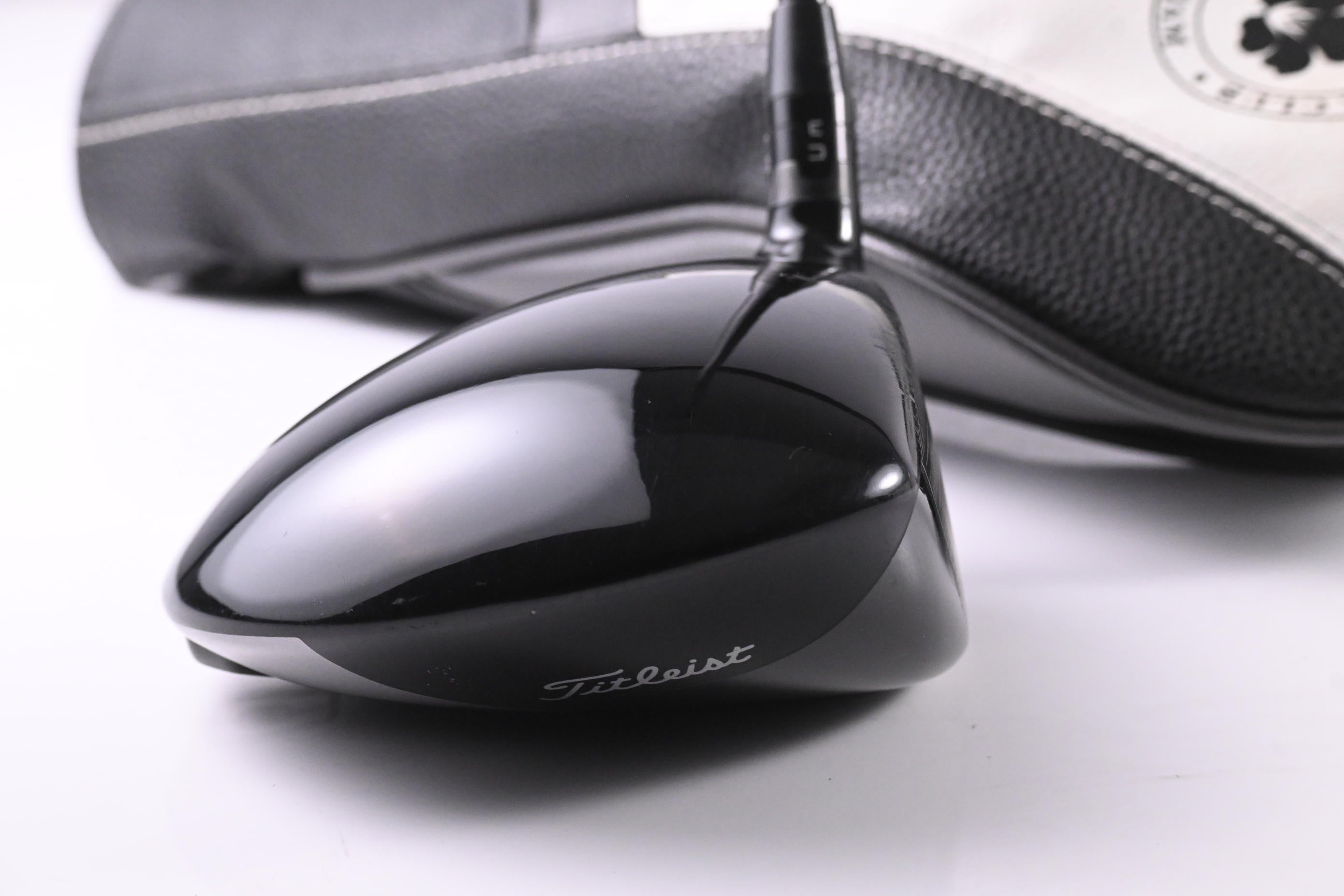 Titleist TSi1 Driver / 10 Degree / Stiff Flex Tensei AV Raw White 65 Shaft