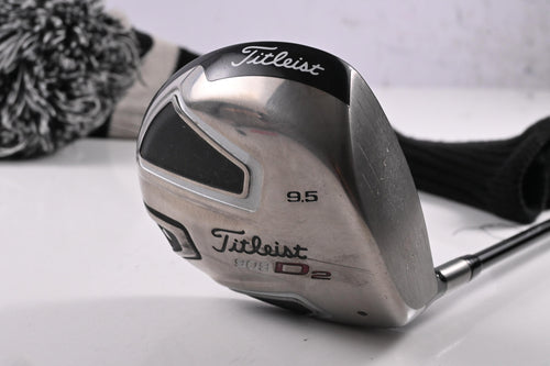 Titleist 909 D2 Driver / 9.5 Degree / Stiff Flex Aldila VooDoo Shaft