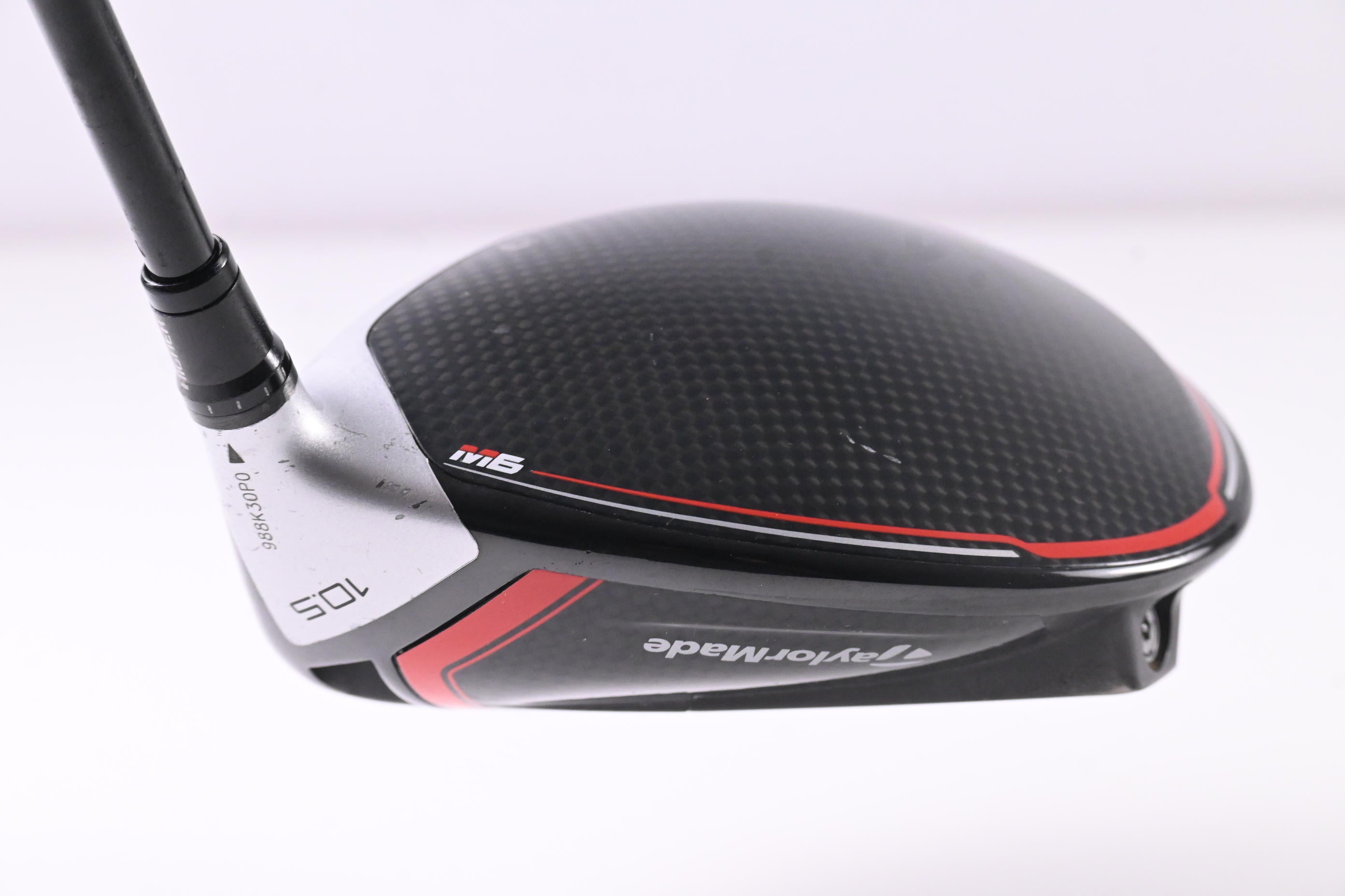 Taylormade M6 Driver / 10.5 Degree / Regular Flex Fujikura Atmos Orange 5 Shaft