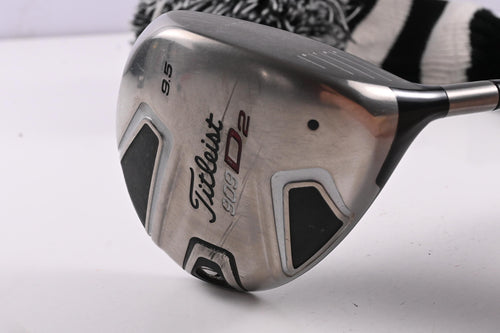Titleist 909 D2 Driver / 9.5 Degree / Stiff Flex Aldila VooDoo Shaft
