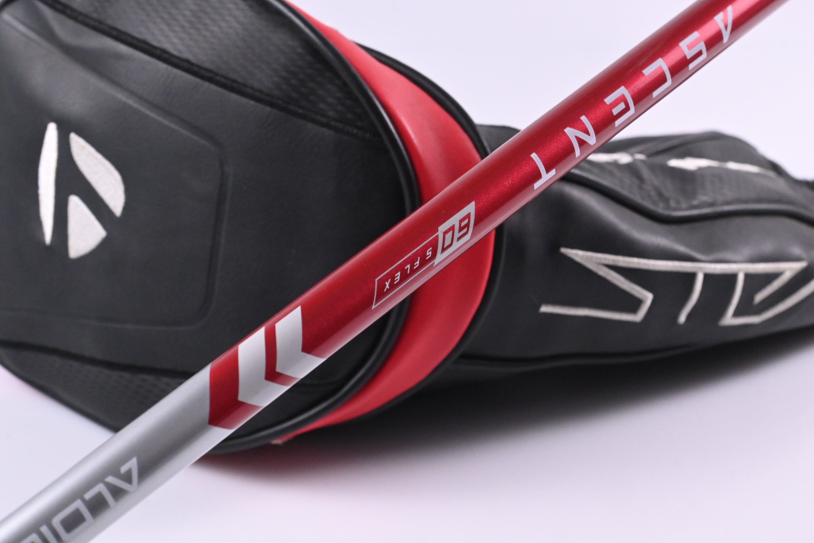 Taylormade Stealth HD Driver / 12 Degree / Stiff Flex Aldila Ascent Red 60