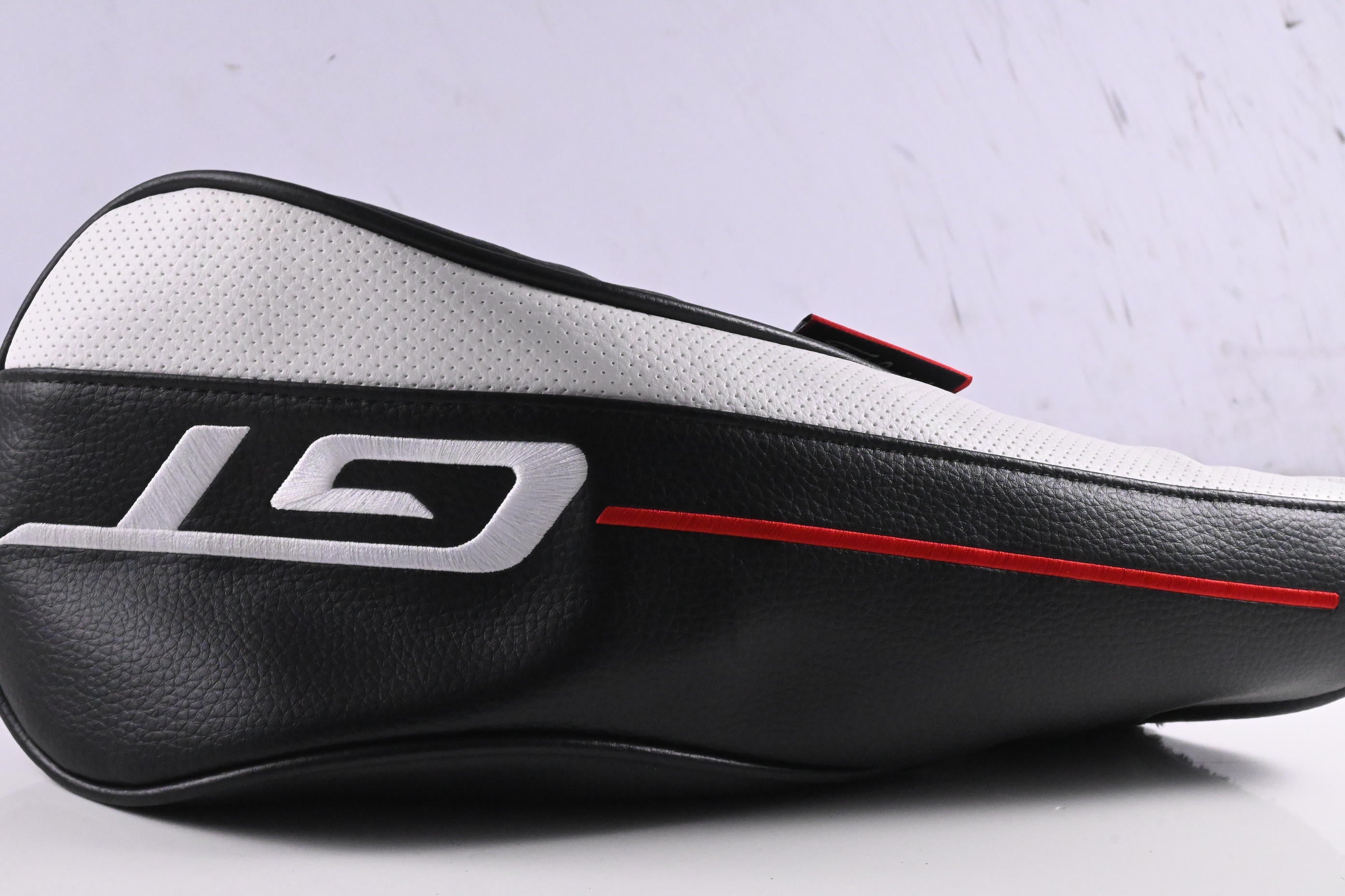 Titleist GT2 Driver / 8 Degree / Regular Flex Tensei 1K Blue 55 Shaft