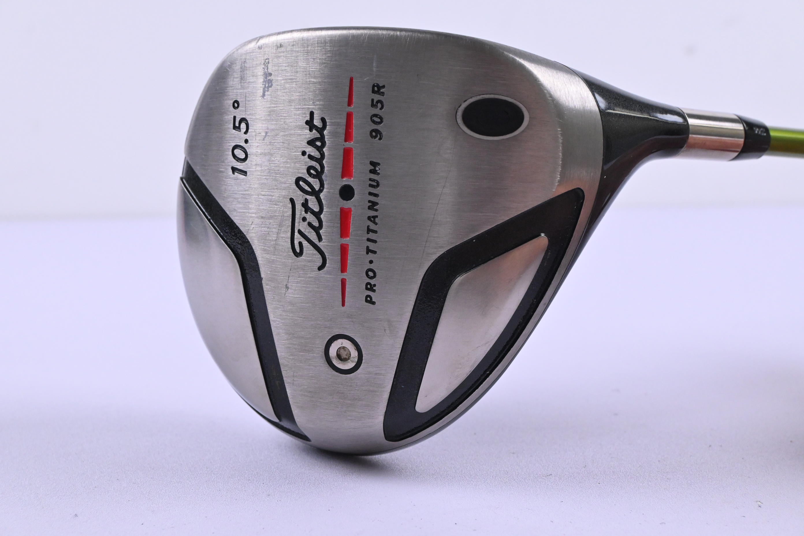 Titleist 905 R Driver / 10.5 Degree / Regular Flex Aldila NV Green 65 Shaft