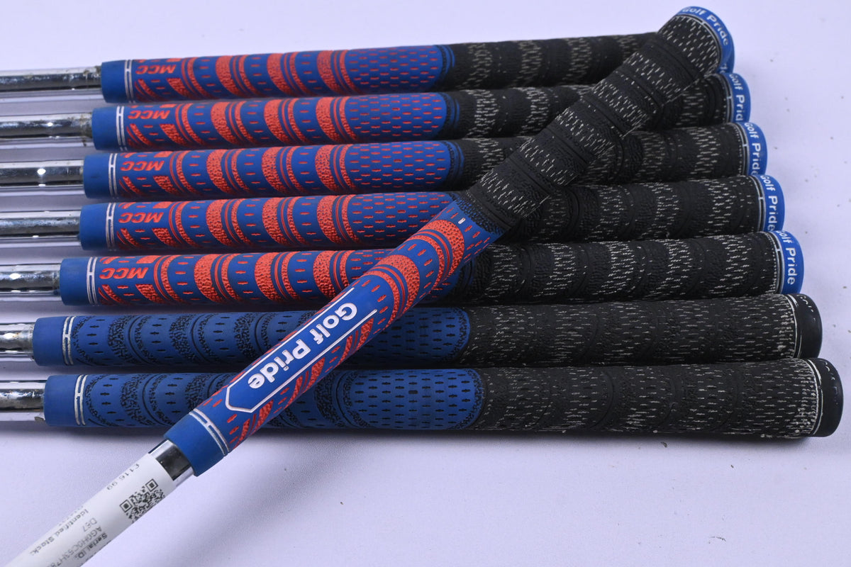 Titleist DCI 762 Irons / 3-PW / Stiff Flex Dynamic Gold Shafts