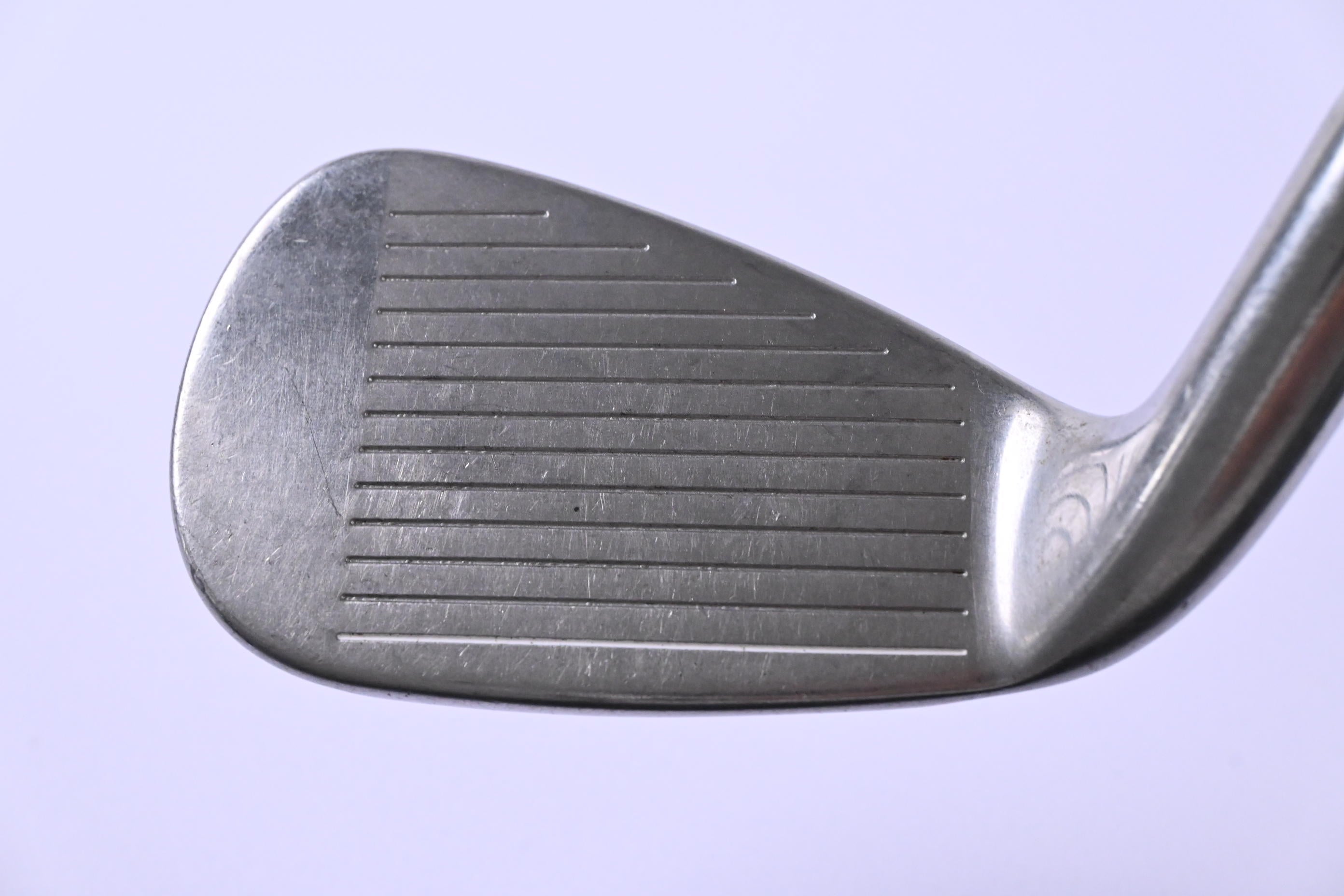 Wilson D200 Pitching Wedge / 43 Degree / Uniflex True Temper SL 85 Shaft