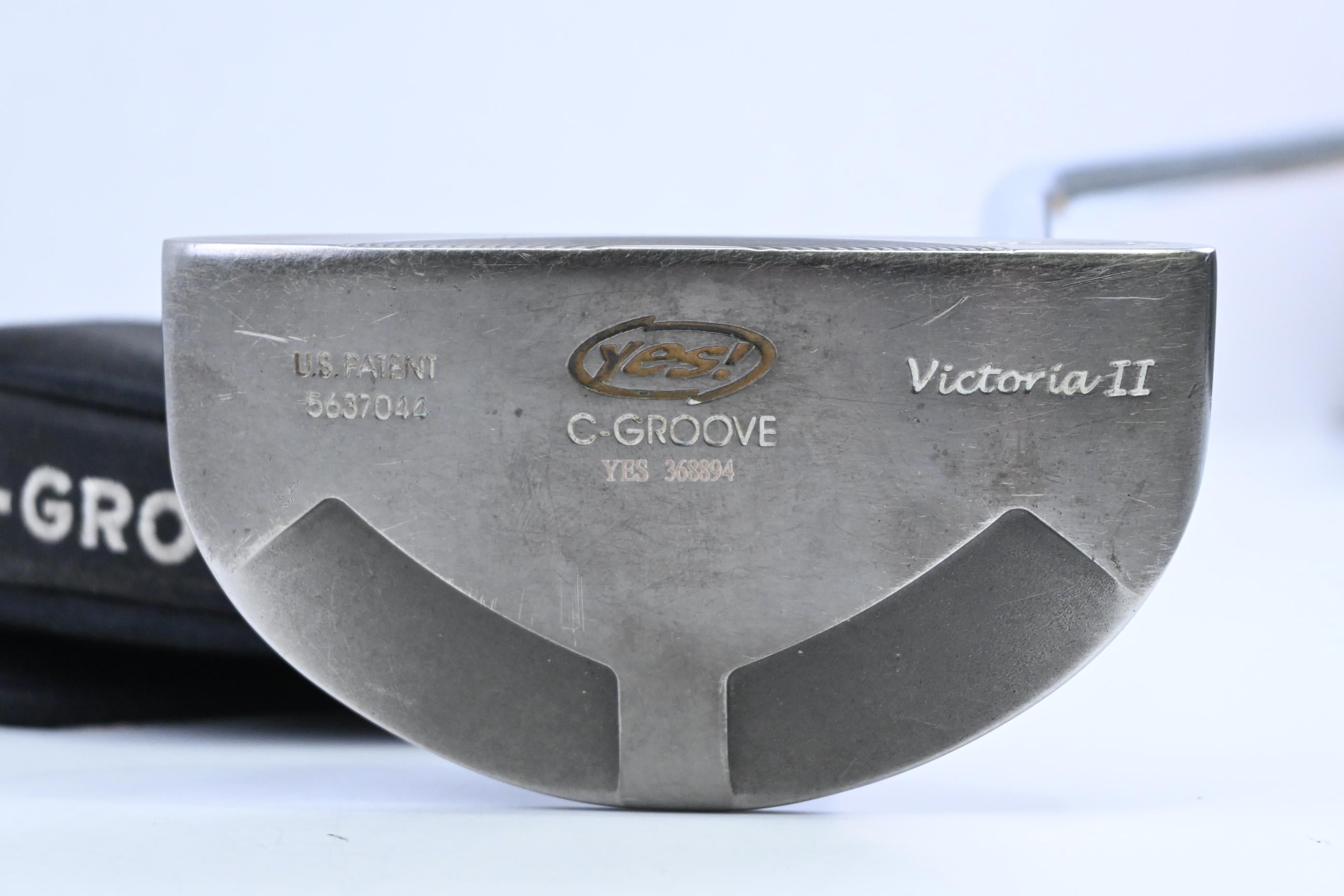 Yes! C-Groove Victoria II Putter / 34 Inch