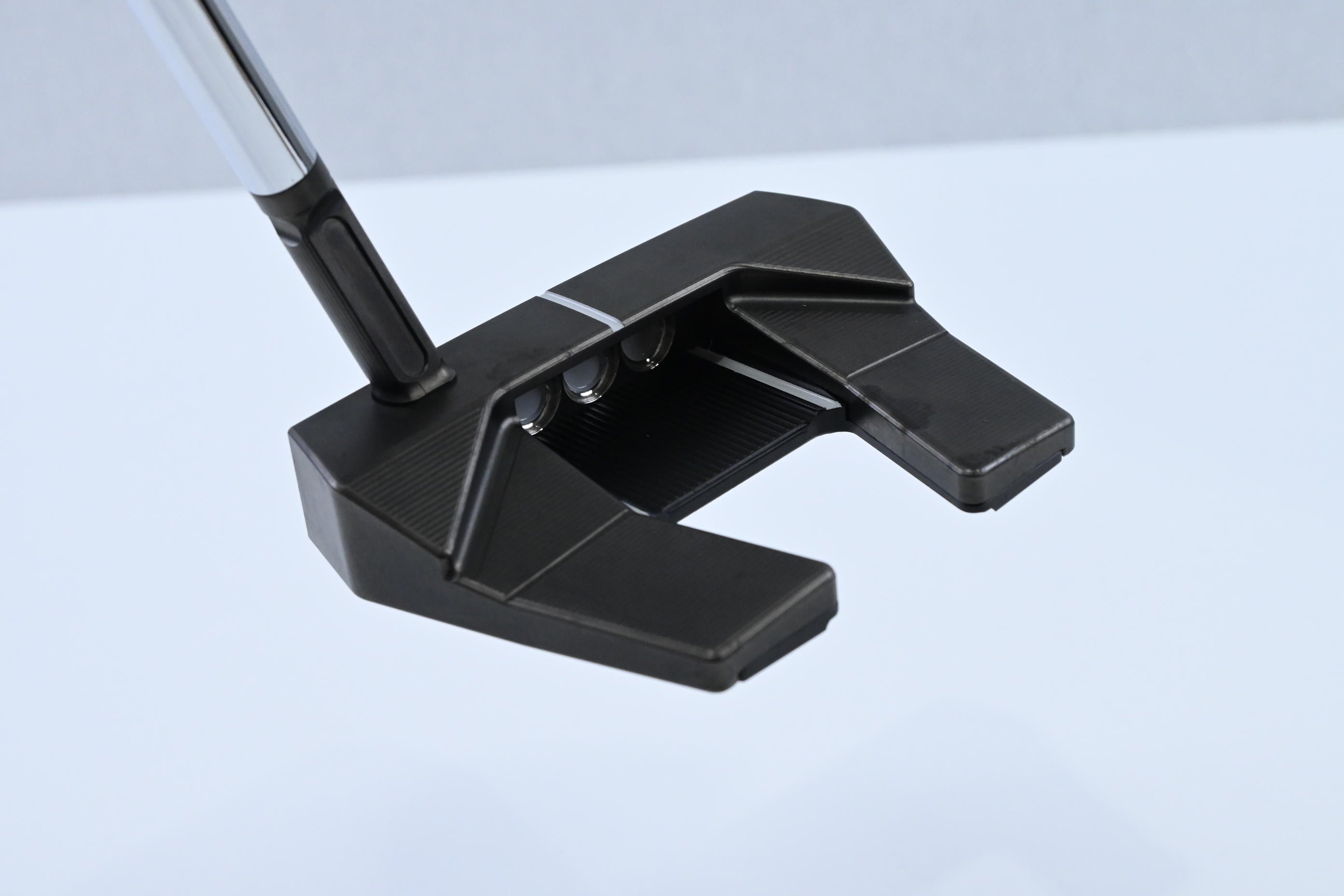 Scotty Cameron Phantom Black 5.5 Putter / 33 Inch