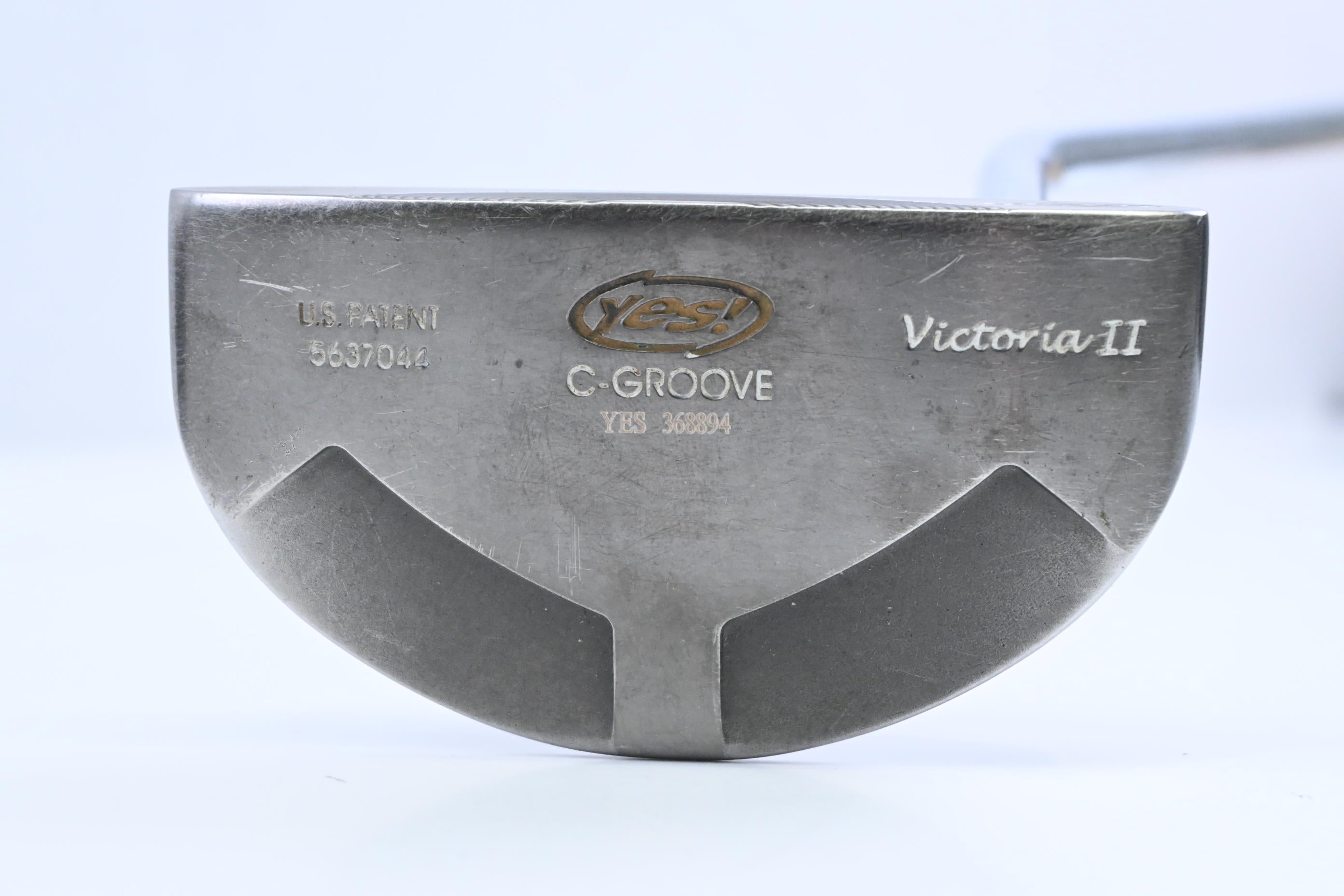 Yes! C-Groove Victoria II Putter / 34 Inch