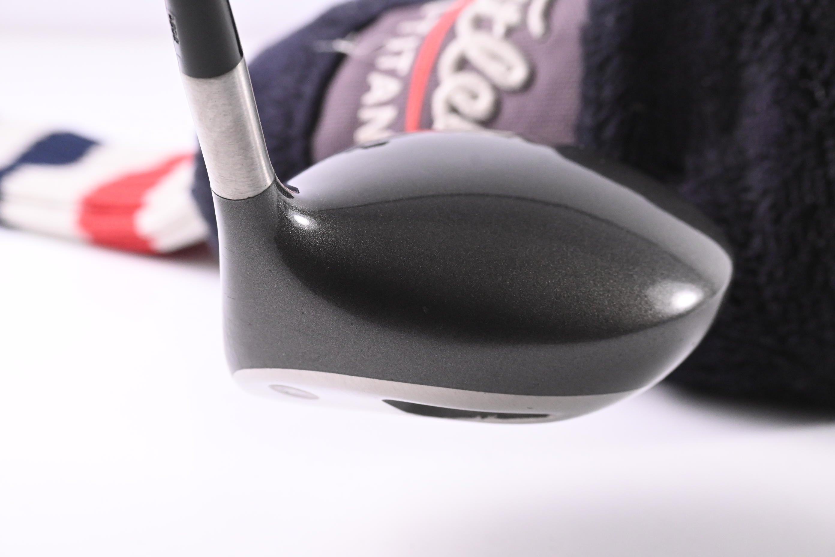 Titleist 975 J Driver / 9.5 Degree / Stiff Flex UST Proforce Gold 65 Shaft