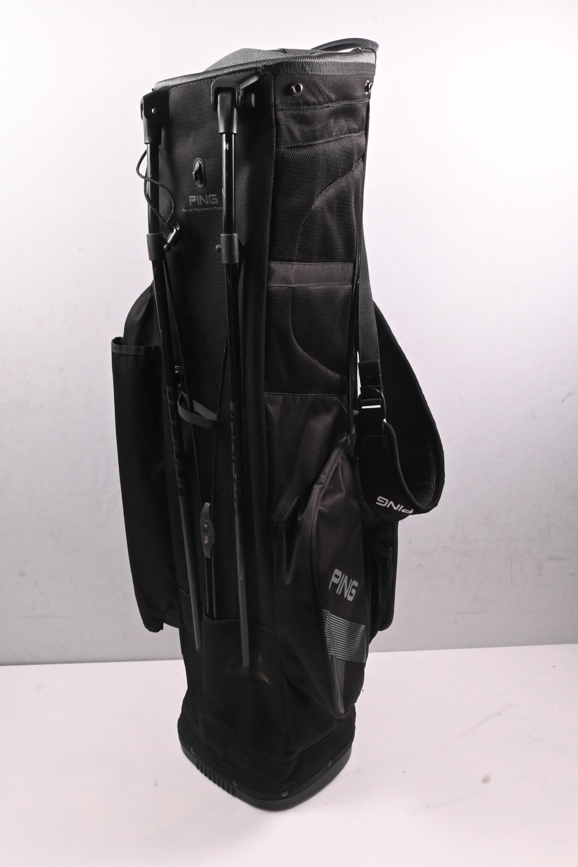 Ping Hoofer Lite Stand Bag / 4-Way Divider / Black
