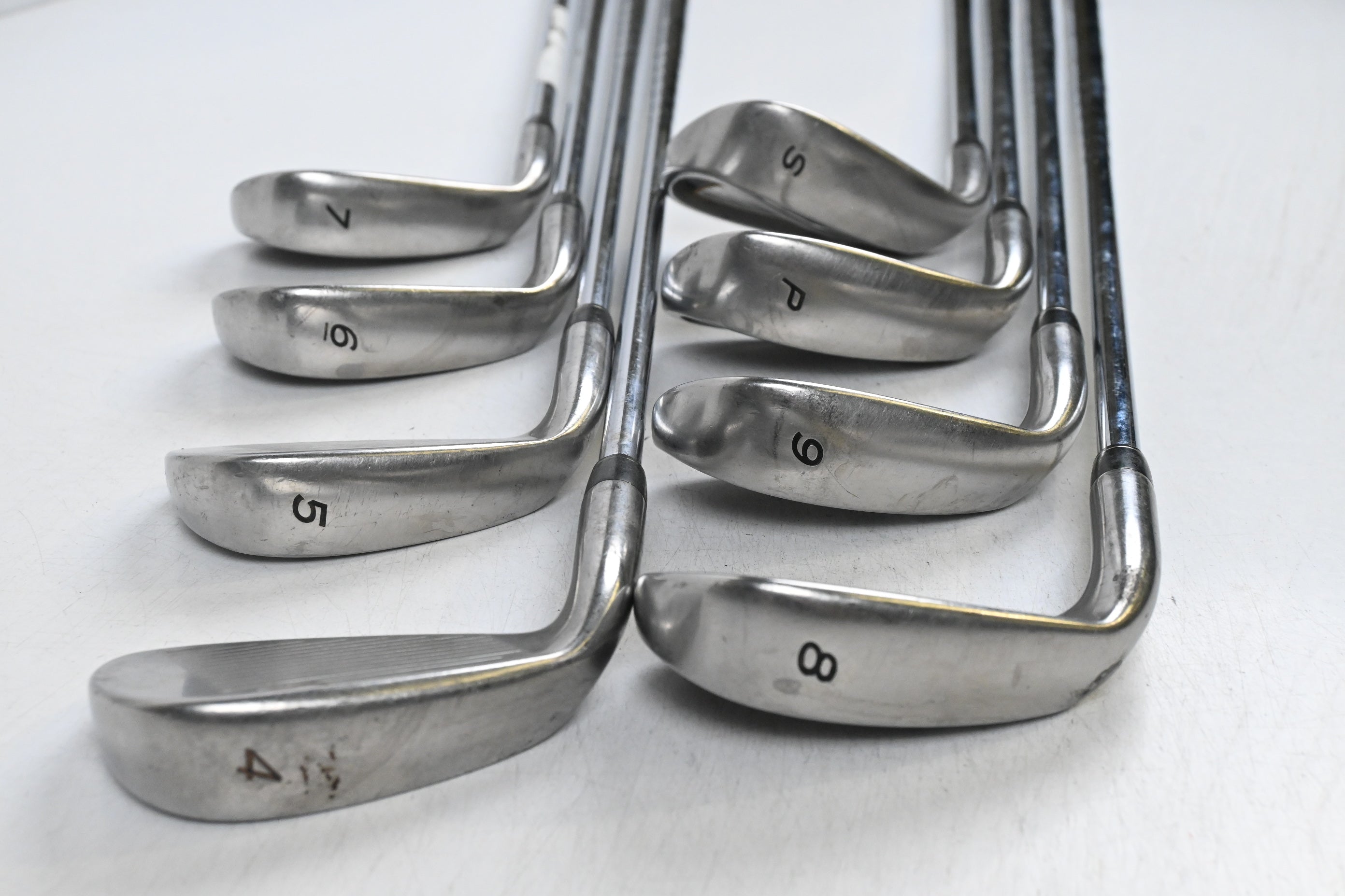Taylormade R7 Draw Irons / 4-PW+SW / Regular Flex Taylormade T-Step 90 Shafts