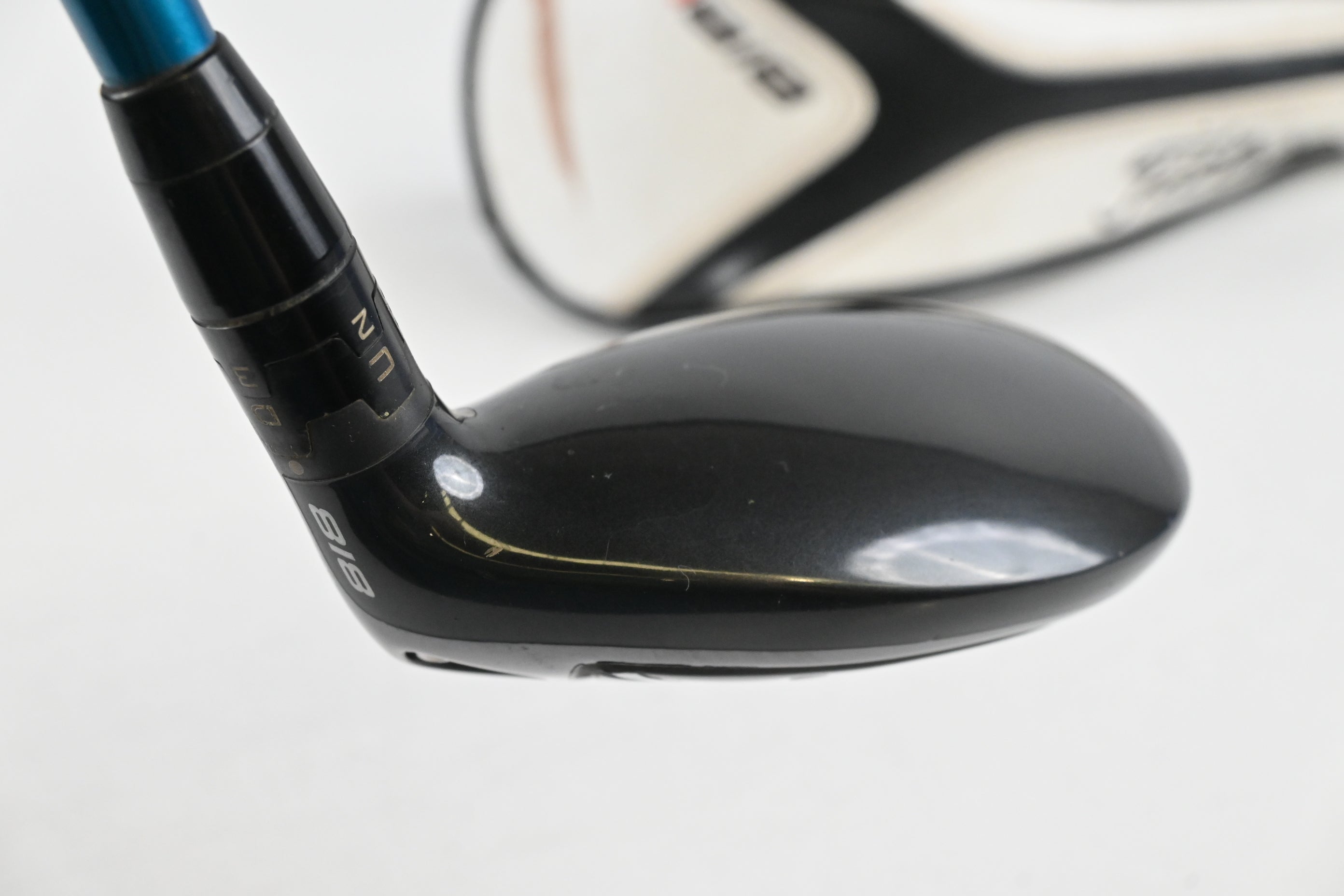 Titleist 818 H1 #3 Hybrid / 19 Degree / Regular Flex Evenflow 85 Shaft