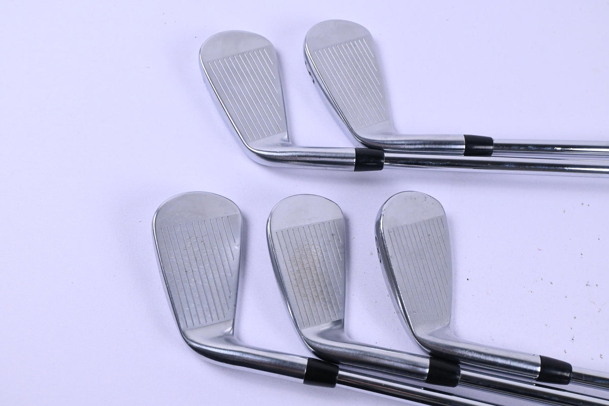Titleist 718 AP2/CB 718 Combo Irons / 4-8i / Stiff Flex AMT White S300 Shafts