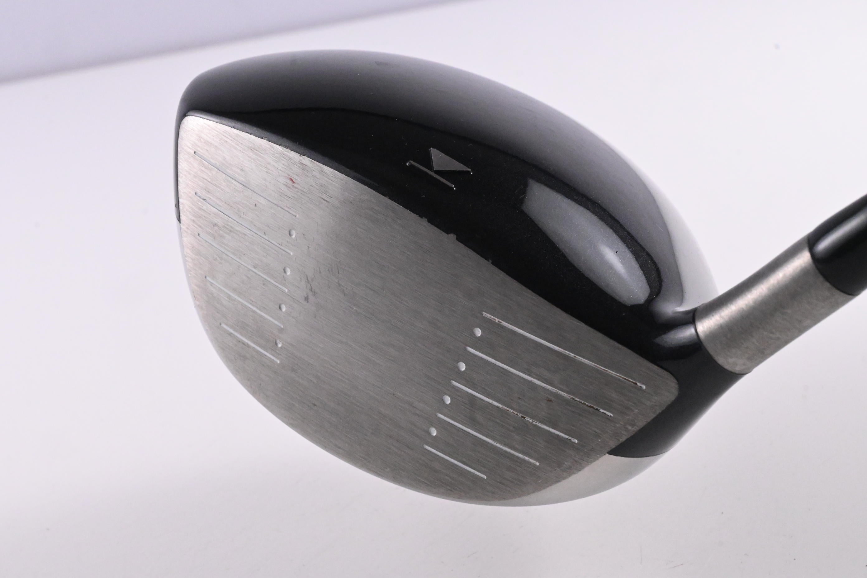 Titleist 909 D3 Driver / 8.5 Degree / X-Flex UST Proforce V2 76 Shaft
