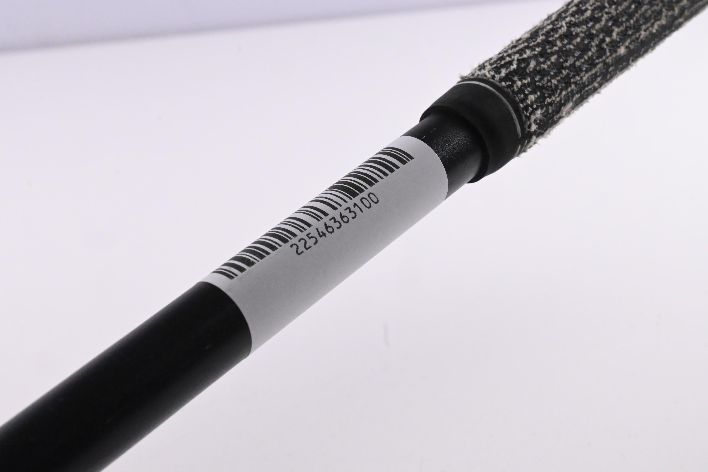 Titleist 909 D3 Driver / 8.5 Degree / X-Flex UST Proforce V2 76 Shaft