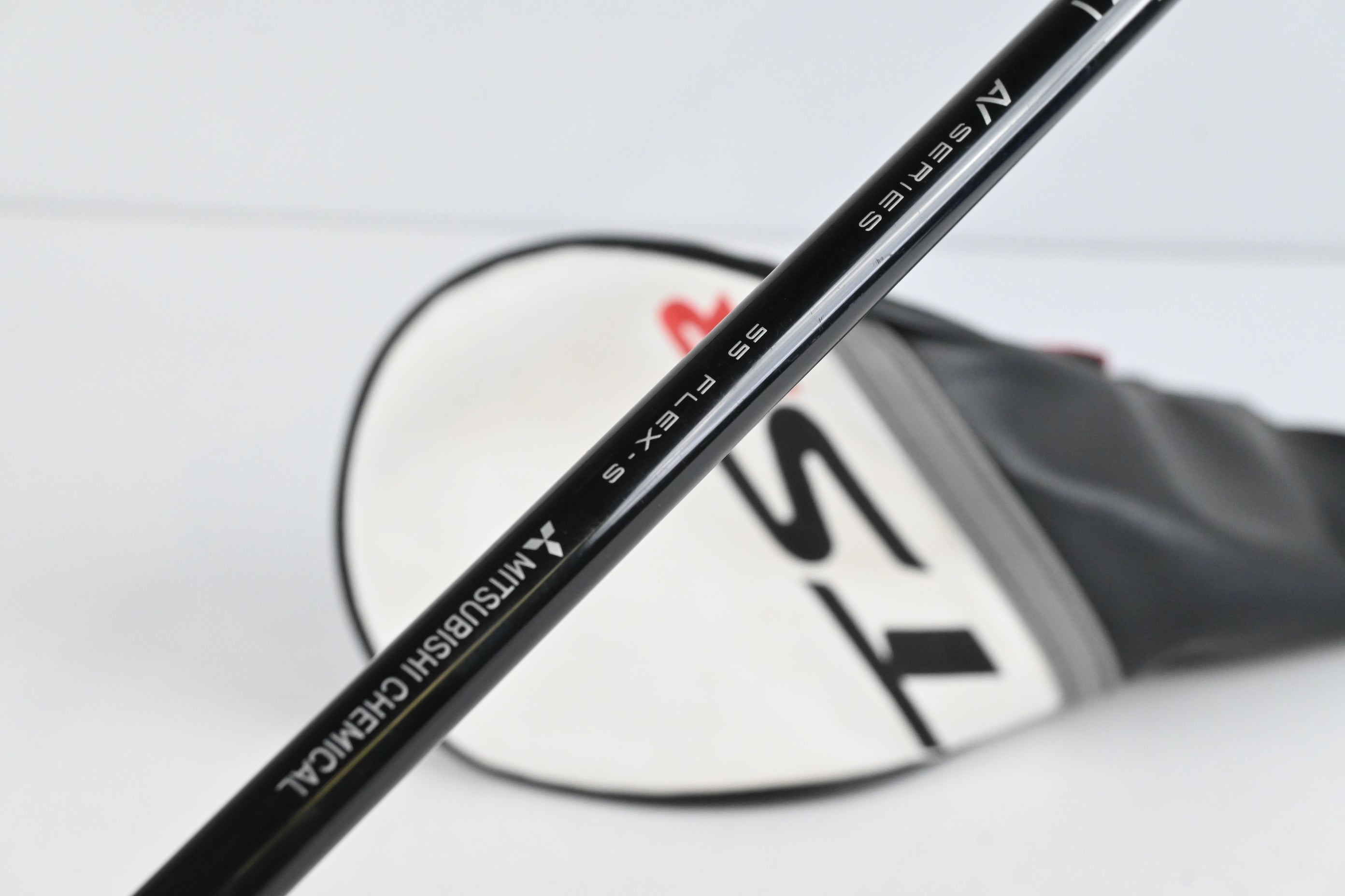 Titleist TSR2 Driver / 9 Degree / Stiff Flex Tensei AV Blue 55 Shaft