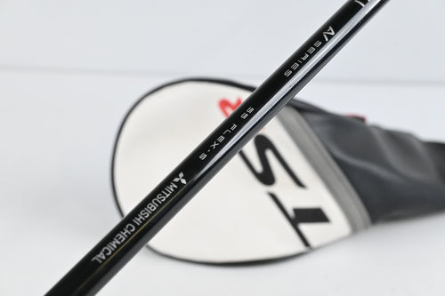 Titleist TSR2 Driver / 9 Degree / Stiff Flex Tensei AV Blue 55 Shaft