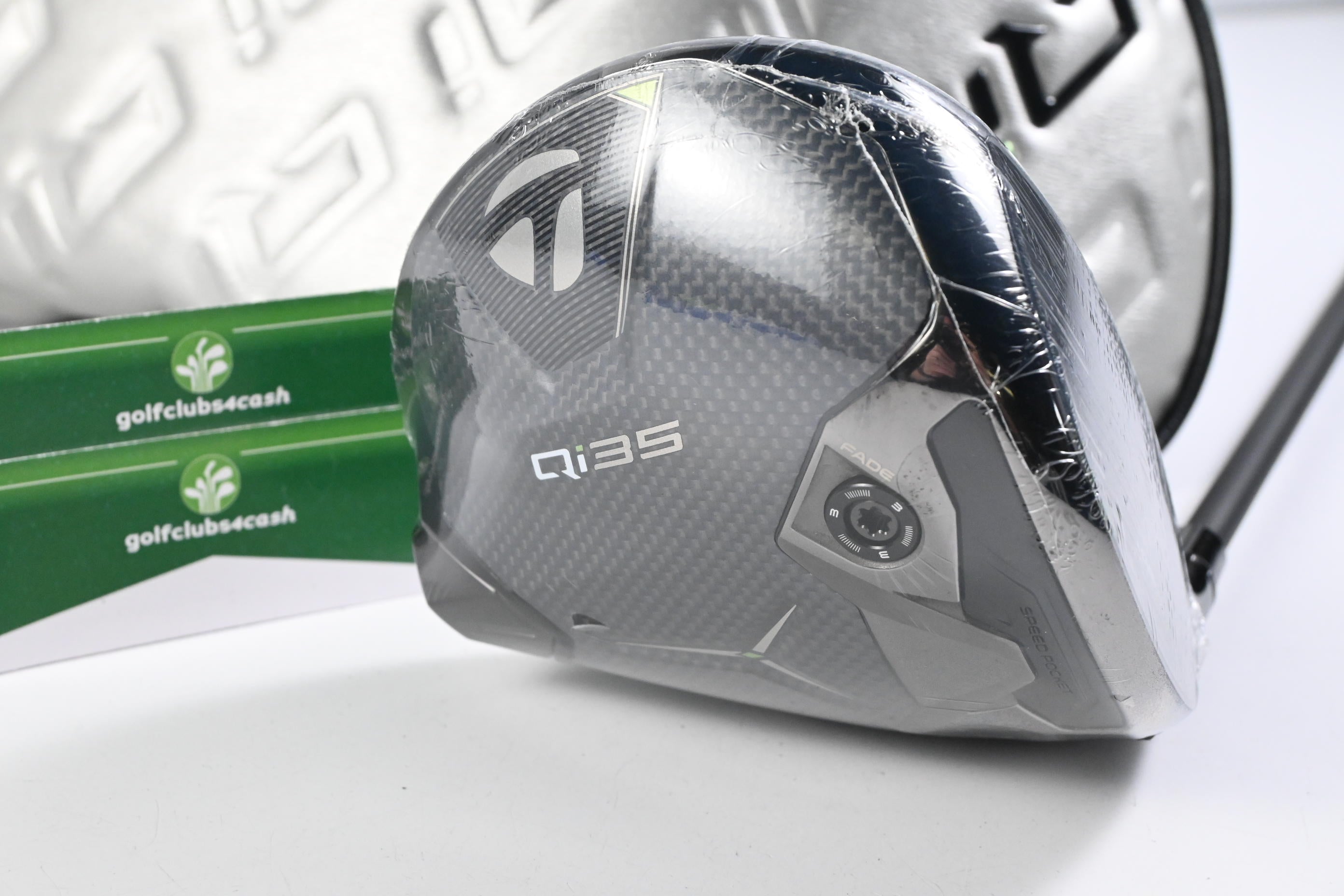 Taylormade Qi35 LS Driver / 10.5 Degree / Stiff Flex Kai'li CB Blue Dark Waves