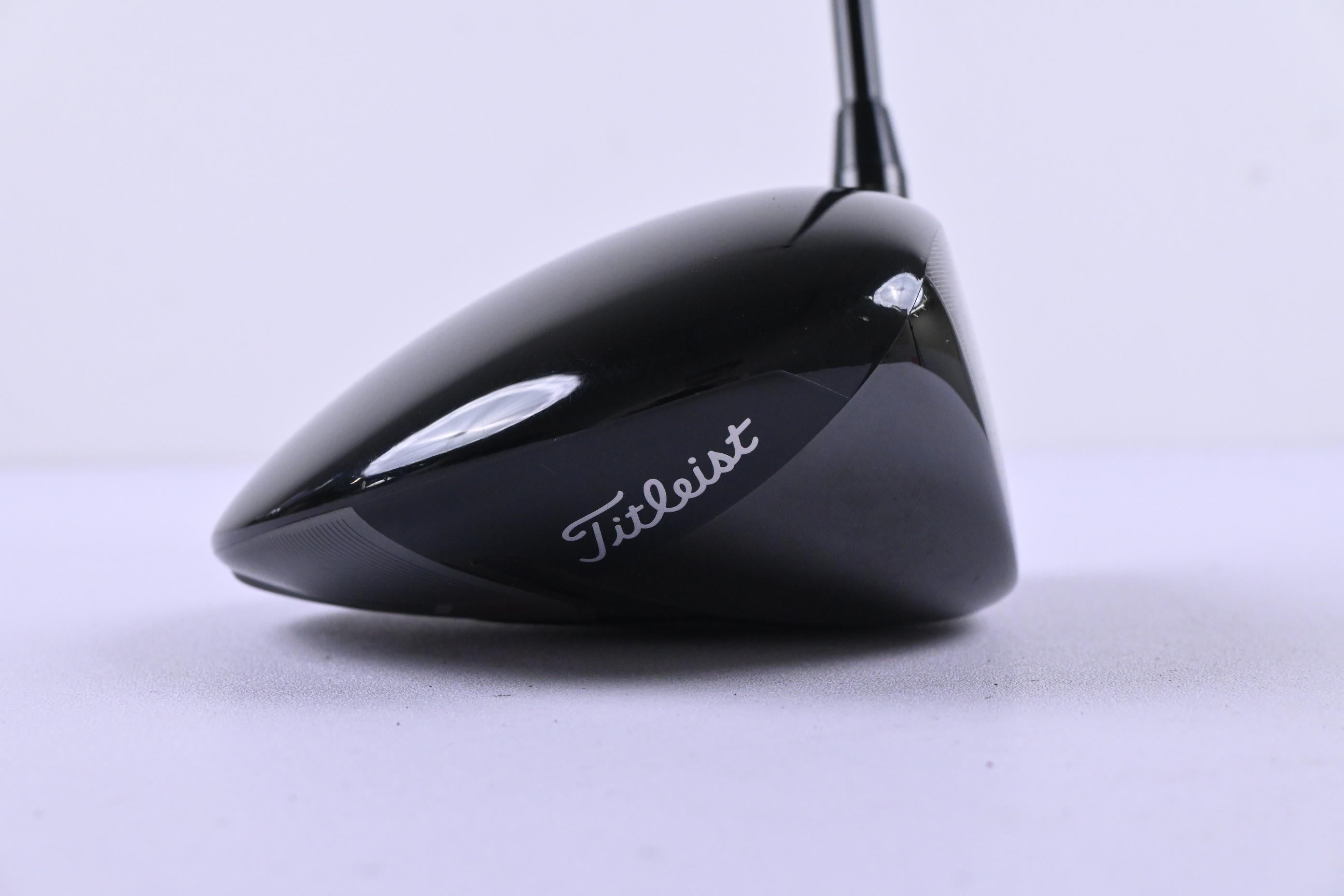 Titleist TSi2 Driver / 9 Degree / Stiff Flex Tensei AV Raw Blue 55 w/ SFW Shaft