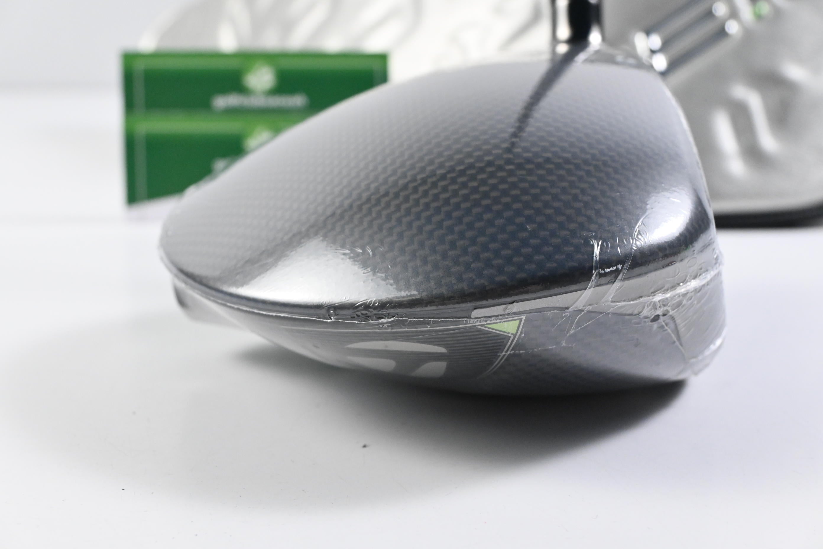 Taylormade Qi35 LS Driver / 10.5 Degree / Stiff Flex Kai'li CB Blue Dark Waves